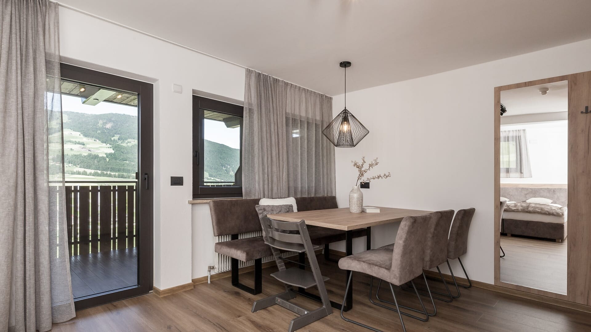 Ferienwohnung Family Apartment - Olang - #4 - Aparthotel Familiaris - Family Apartments - Pools & Spa in Dolomites - Dolomitenregion Kronplatz - suedtirol.info