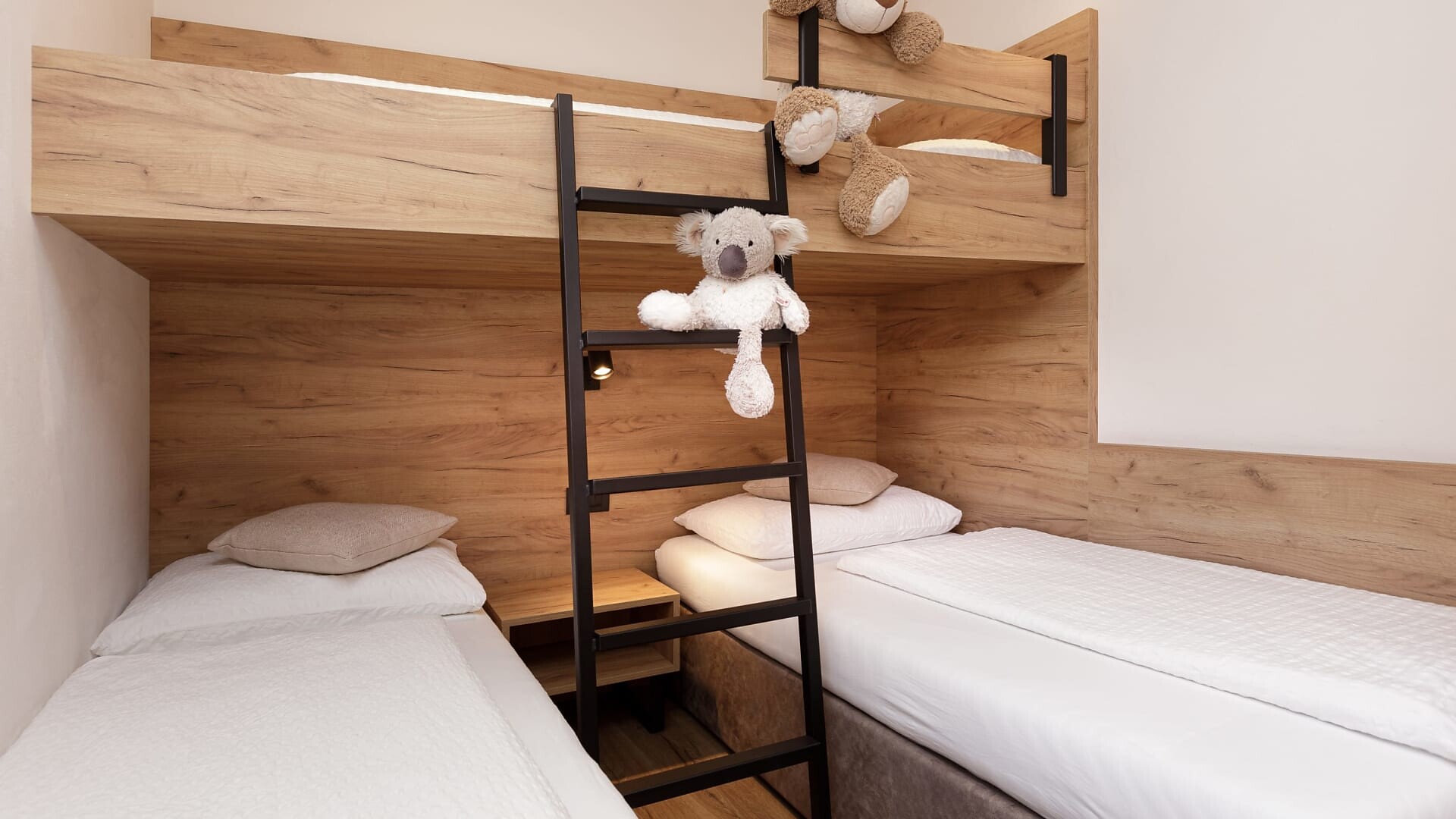 Ferienwohnung Family Apartment - Olang - #3 - Aparthotel Familiaris - Family Apartments - Pools & Spa in Dolomites - Dolomitenregion Kronplatz - suedtirol.info