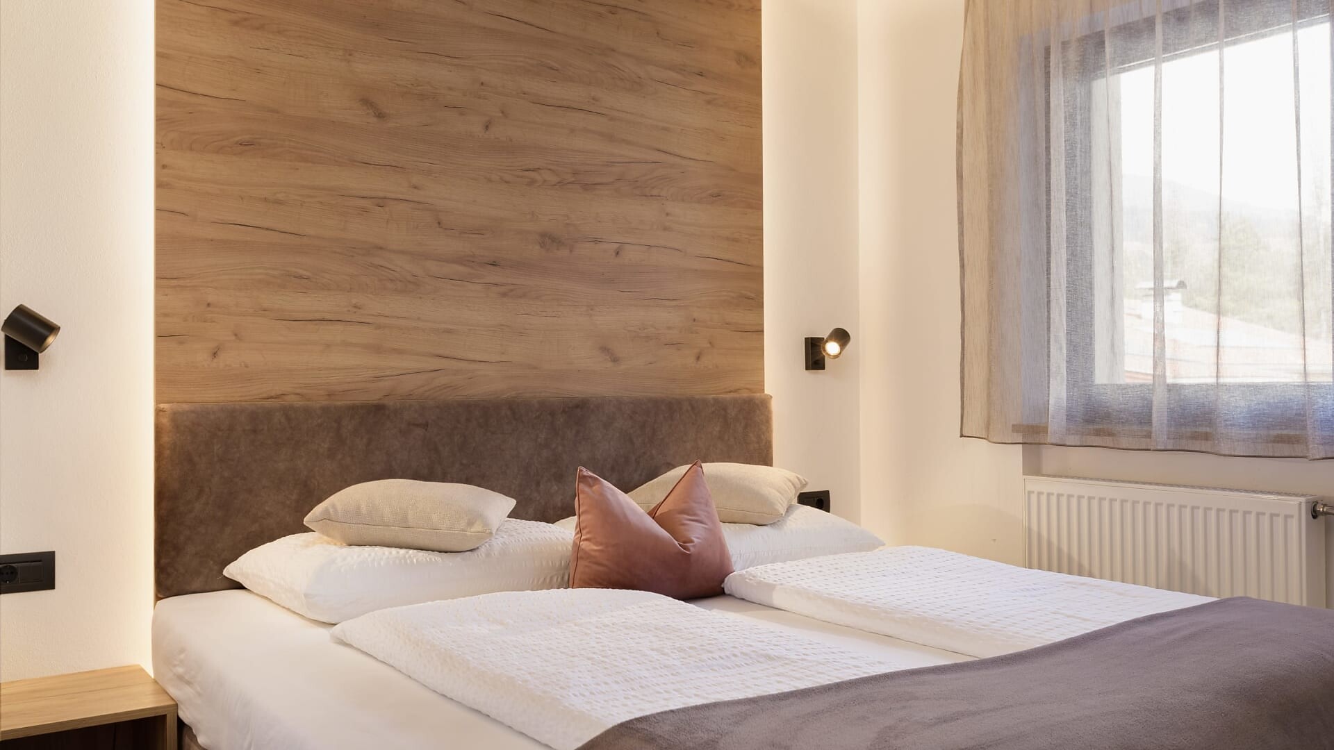 Ferienwohnung Family Garden - Olang - #2 - Aparthotel Familiaris - Family Apartments - Pools & Spa in Dolomites - Dolomitenregion Kronplatz - suedtirol.info