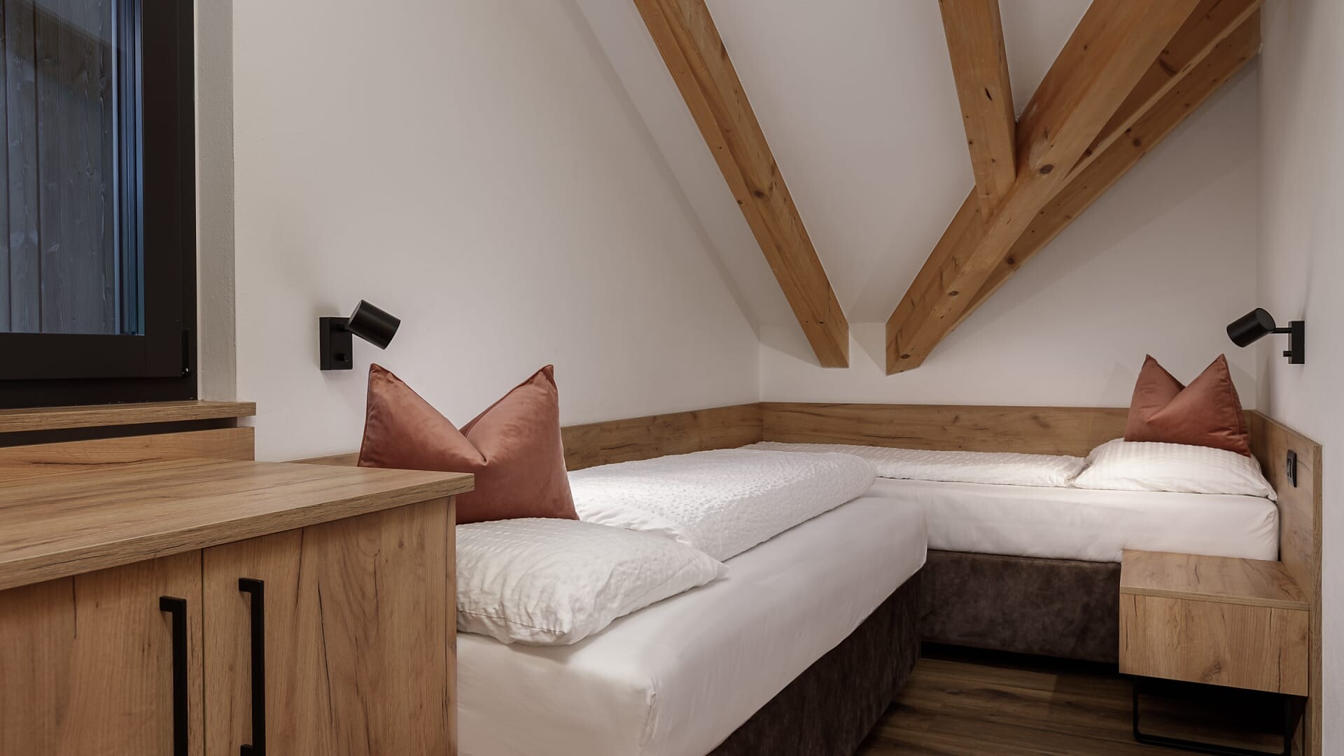 Ferienwohnung Family Apartment - Olang - #2 - Aparthotel Familiaris - Family Apartments - Pools & Spa in Dolomites - Dolomitenregion Kronplatz - suedtirol.info