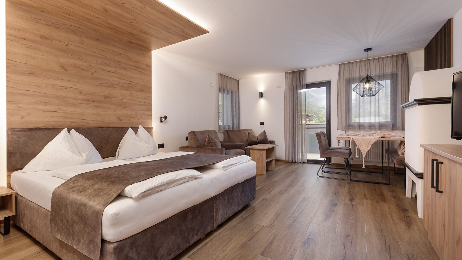 Ferienwohnung Apartment Peak View - Olang - #2 - Aparthotel Familiaris - Family Apartments - Pools & Spa in Dolomites - Dolomitenregion Kronplatz - suedtirol.info