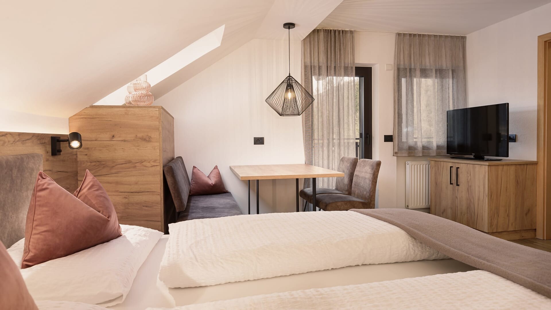 Ferienwohnung Apartment for 2 - Olang - #4 - Aparthotel Familiaris - Family Apartments - Pools & Spa in Dolomites - Dolomitenregion Kronplatz - suedtirol.info