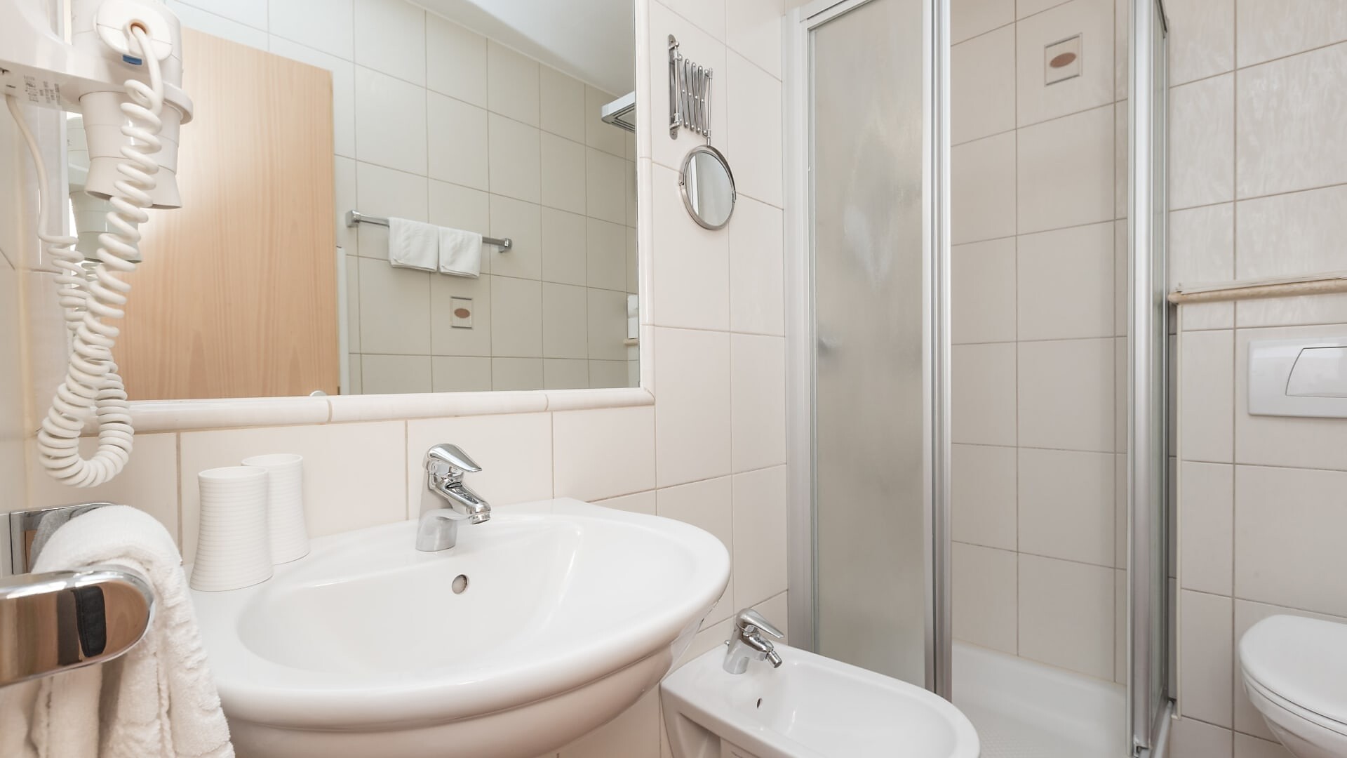 Ferienwohnung Apartment for 2 - Olang - #6 - Aparthotel Familiaris - Family Apartments - Pools & Spa in Dolomites - Dolomitenregion Kronplatz - suedtirol.info