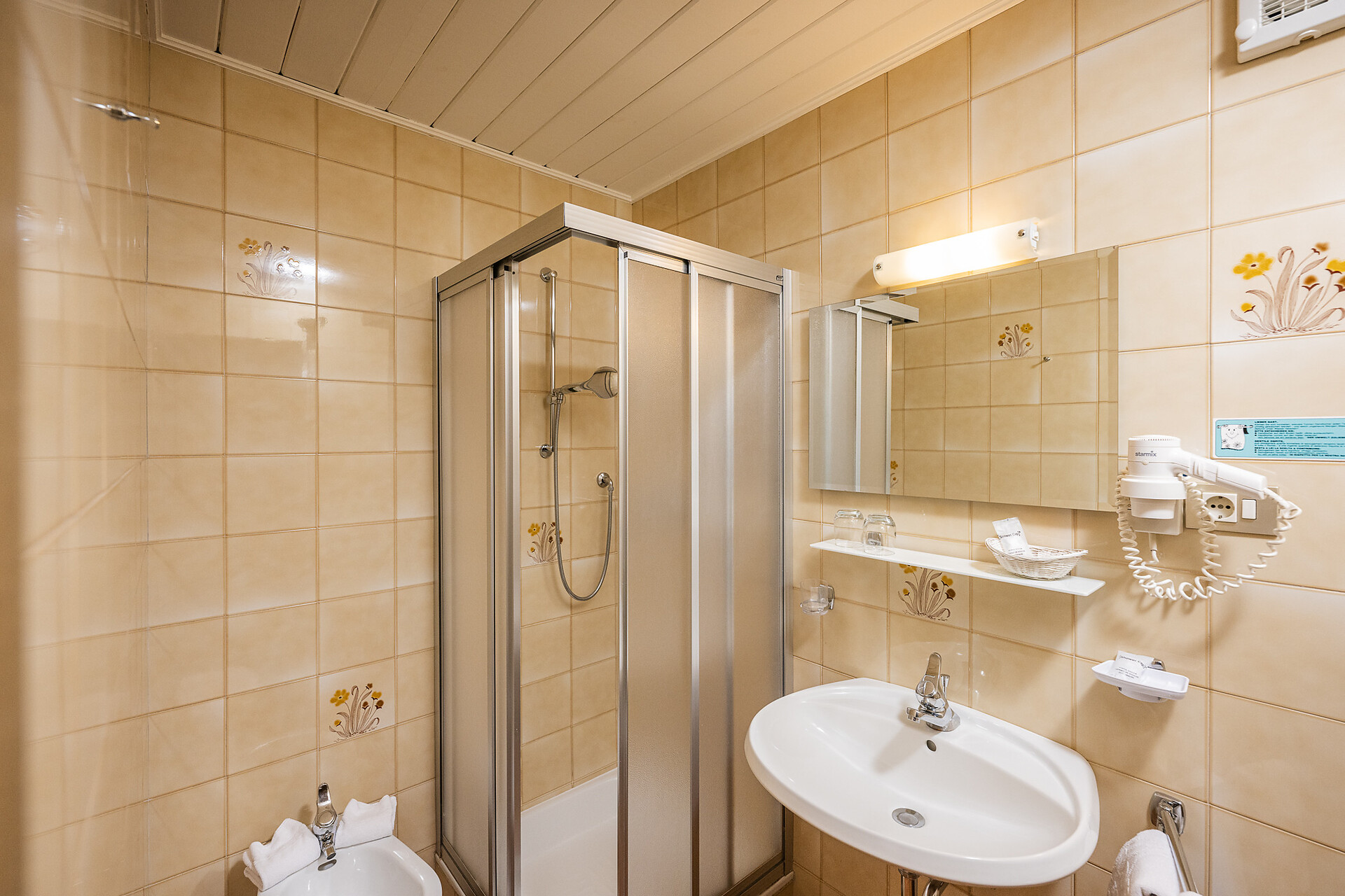 Zimmer Doppelzimmer Economy Süd - #3 - Hotel Waldheim - Dolomitenregion 3 Zinnen - suedtirol.info