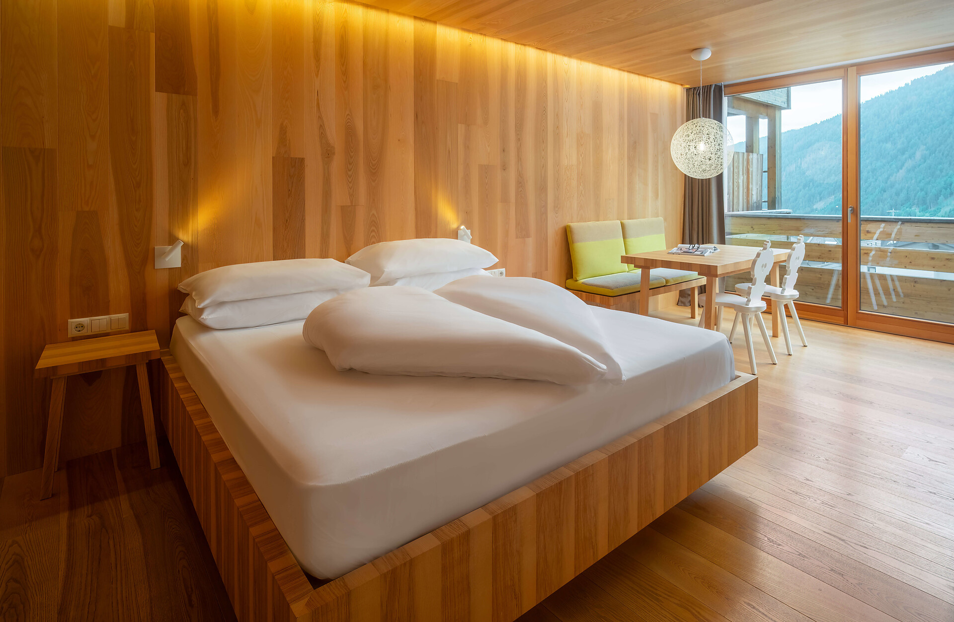Room Family Suite Panorama - #1 - Hotel Valserhof - Brixen/Bressanone and environs - suedtirol.info