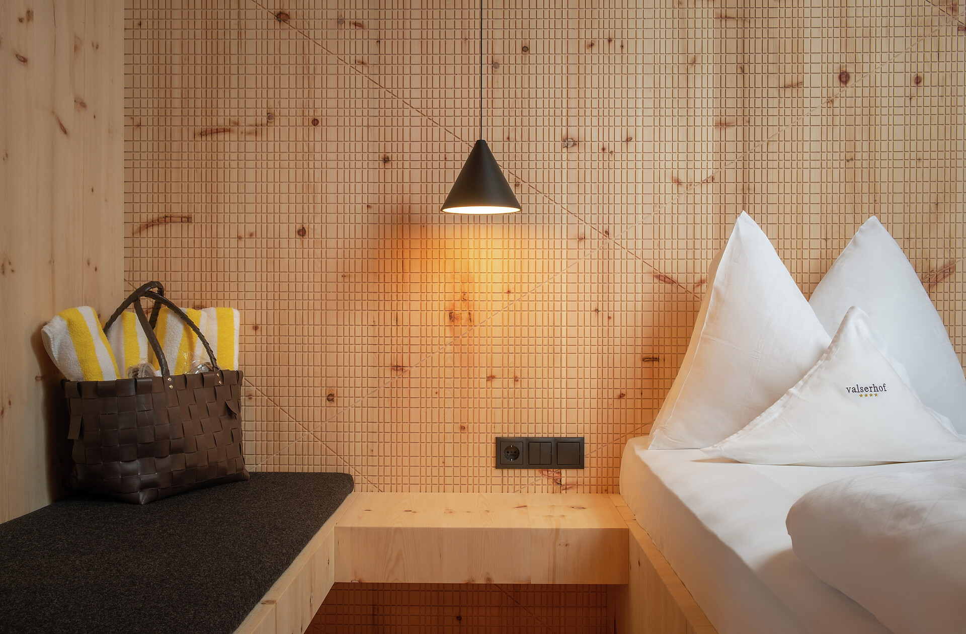 Room Zirm Suite Family - #3 - Hotel Valserhof - Brixen/Bressanone and environs - suedtirol.info