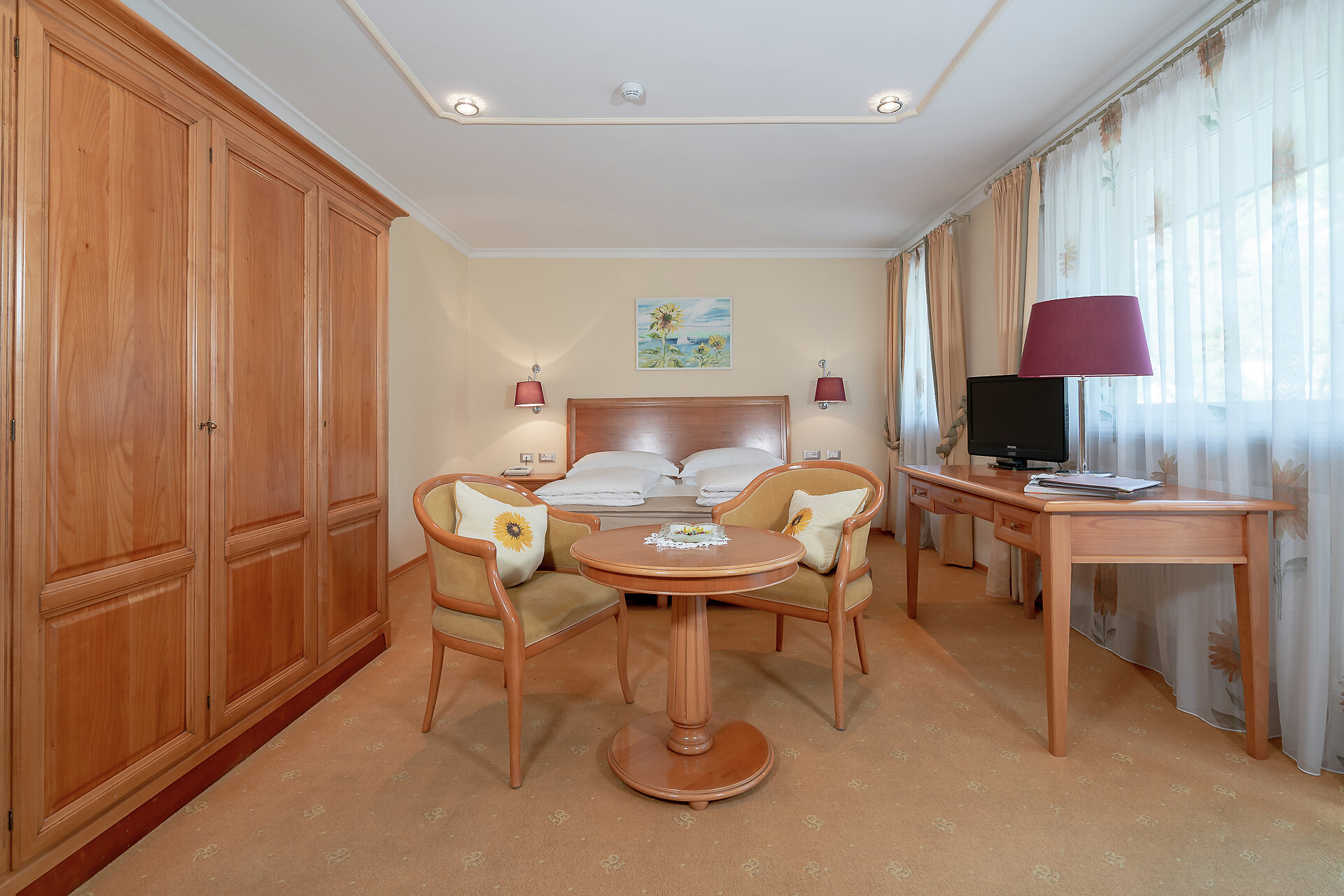 Room double room superior east side - side Via Dante - #1 - Hotel Aster - Meran/Merano and environs - suedtirol.info
