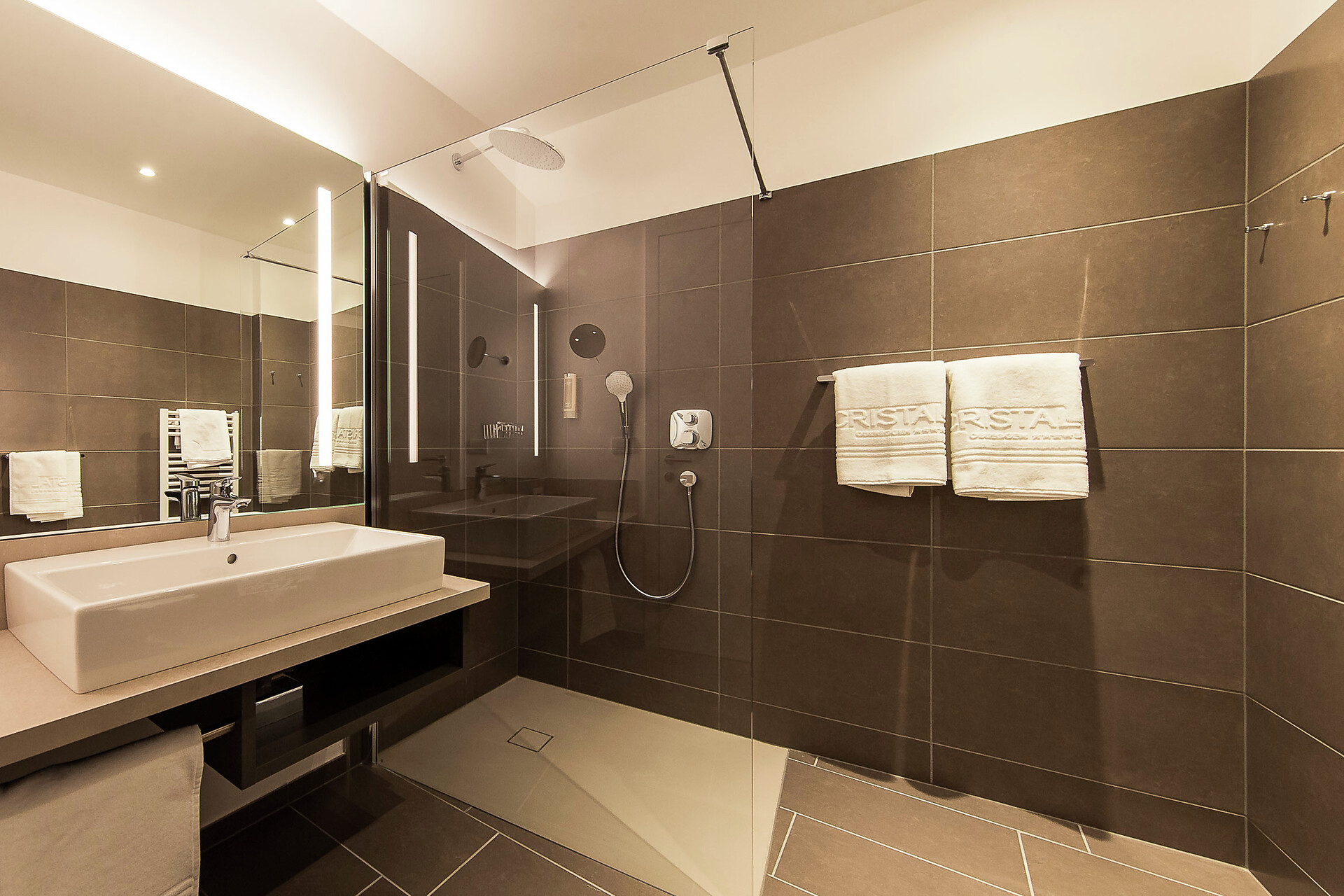 Room Double room deluxe - new - #4 - Hotel Cristal - Dolomites Region Eggental - suedtirol.info