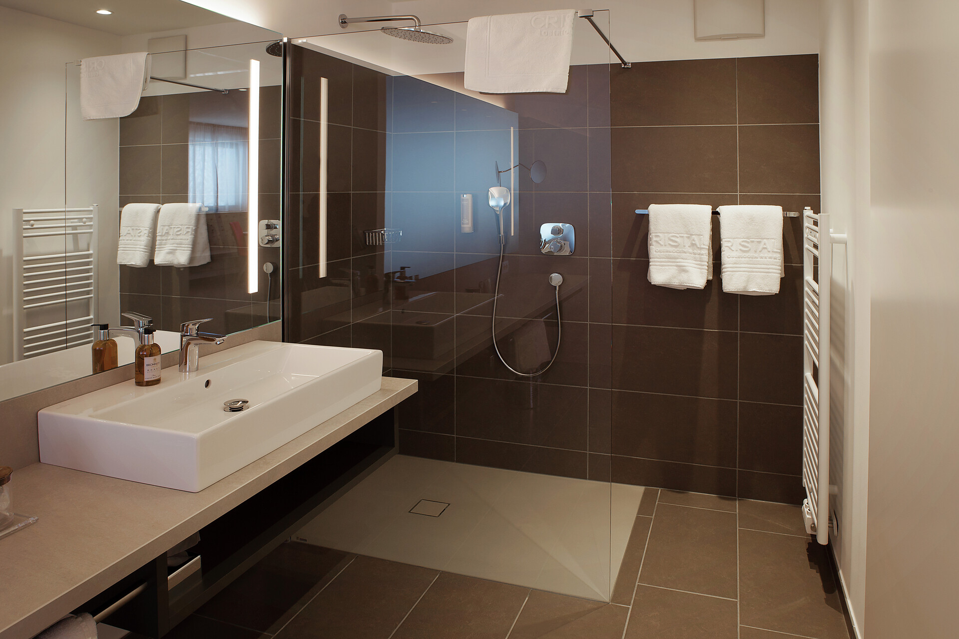 Room Family Suite - #7 - Hotel Cristal - Dolomites Region Eggental - suedtirol.info