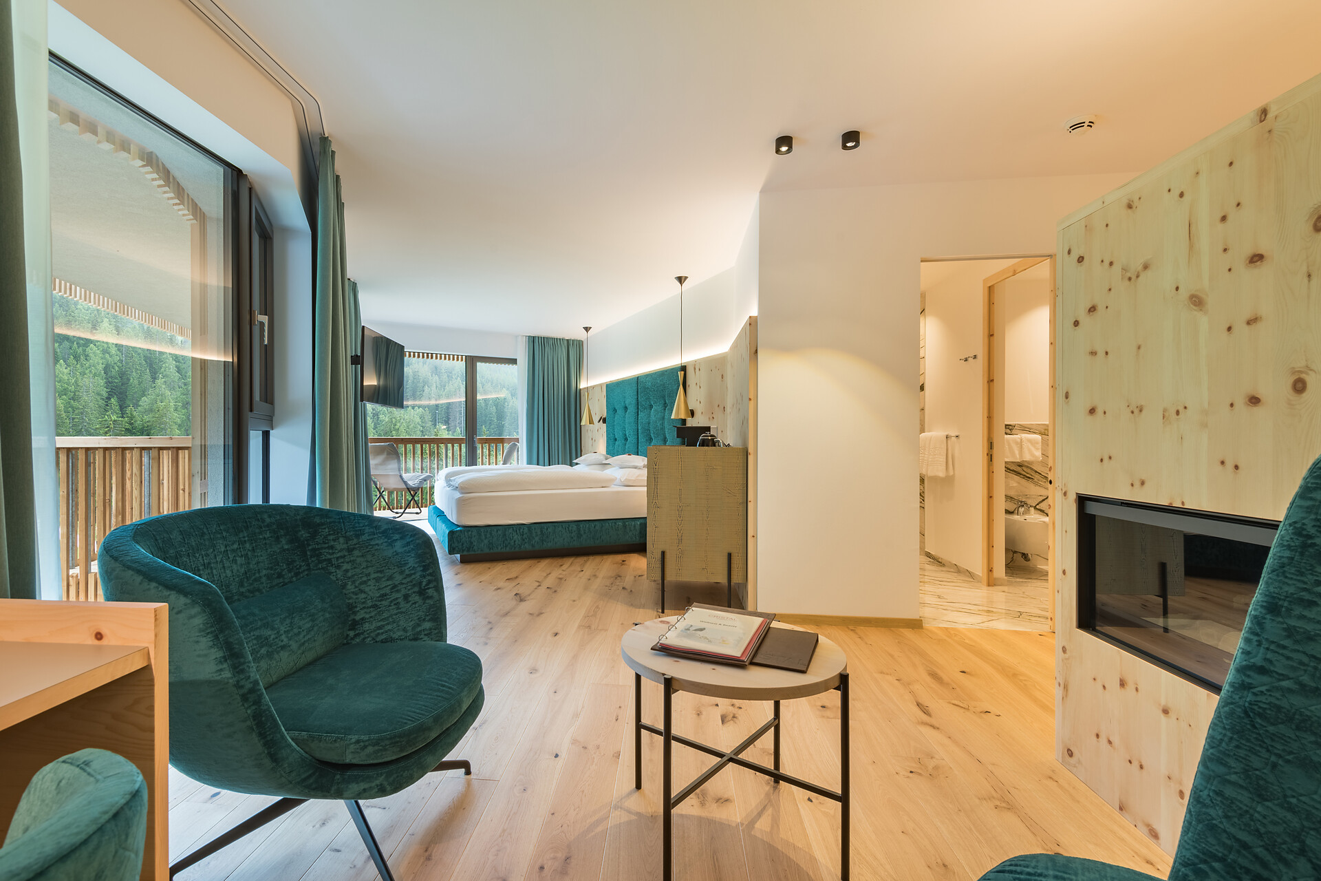 Room Mountain Suite - #1 - Hotel Cristal - Dolomites Region Eggental - suedtirol.info