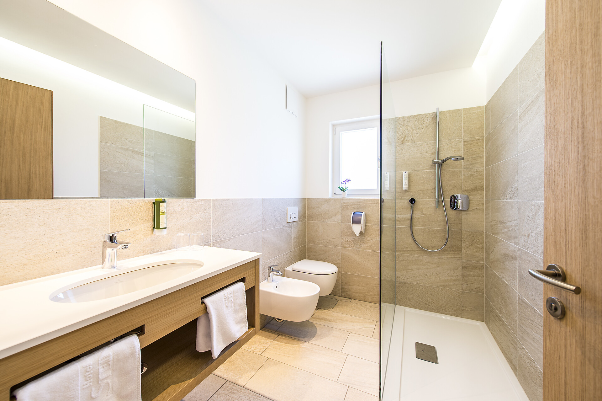 Room Double room city view on main road - #1 - Hotel Restaurant Steiner - Bolzano/Bozen and environs - suedtirol.info