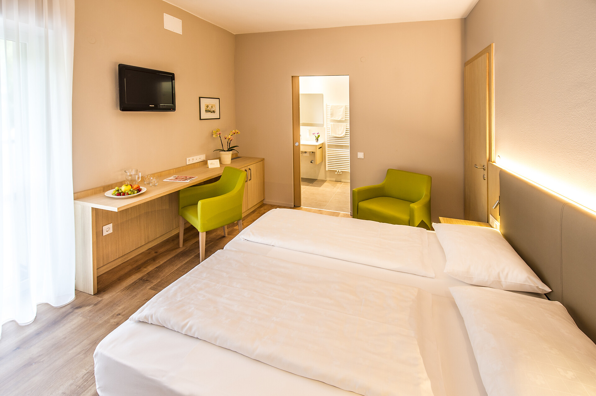 Room Double room city view on main road - #2 - Hotel Restaurant Steiner - Bolzano/Bozen and environs - suedtirol.info