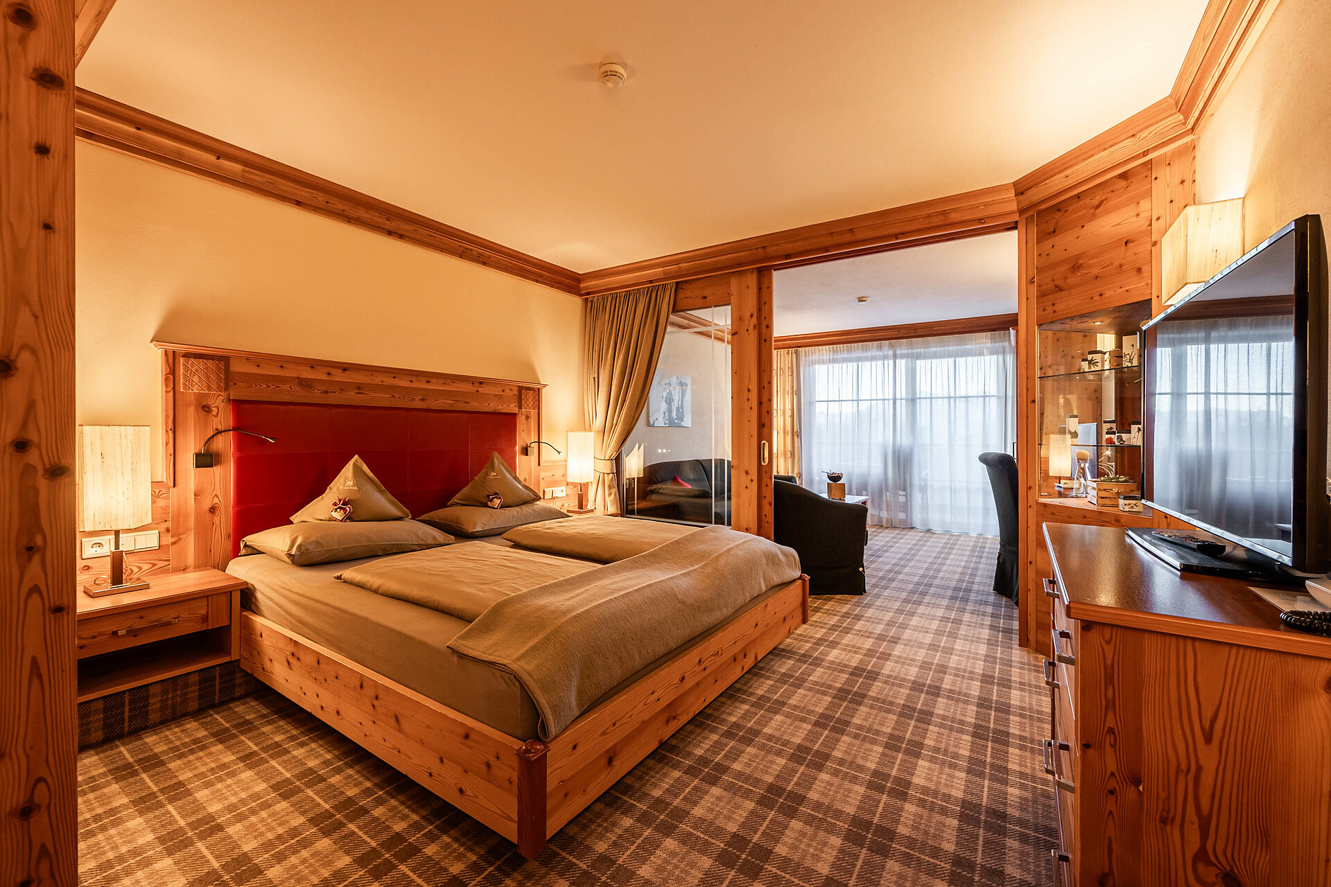 Zimmer Suite Roteck - #2 - Hotel Falzeben - Meran und Umgebung - suedtirol.info