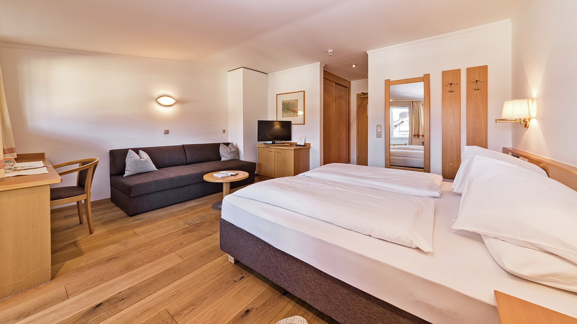 camera Panorama balcone sud-ovest - #2 - Hotel Post - Regione dolomitica Plan de Corones - suedtirol.info