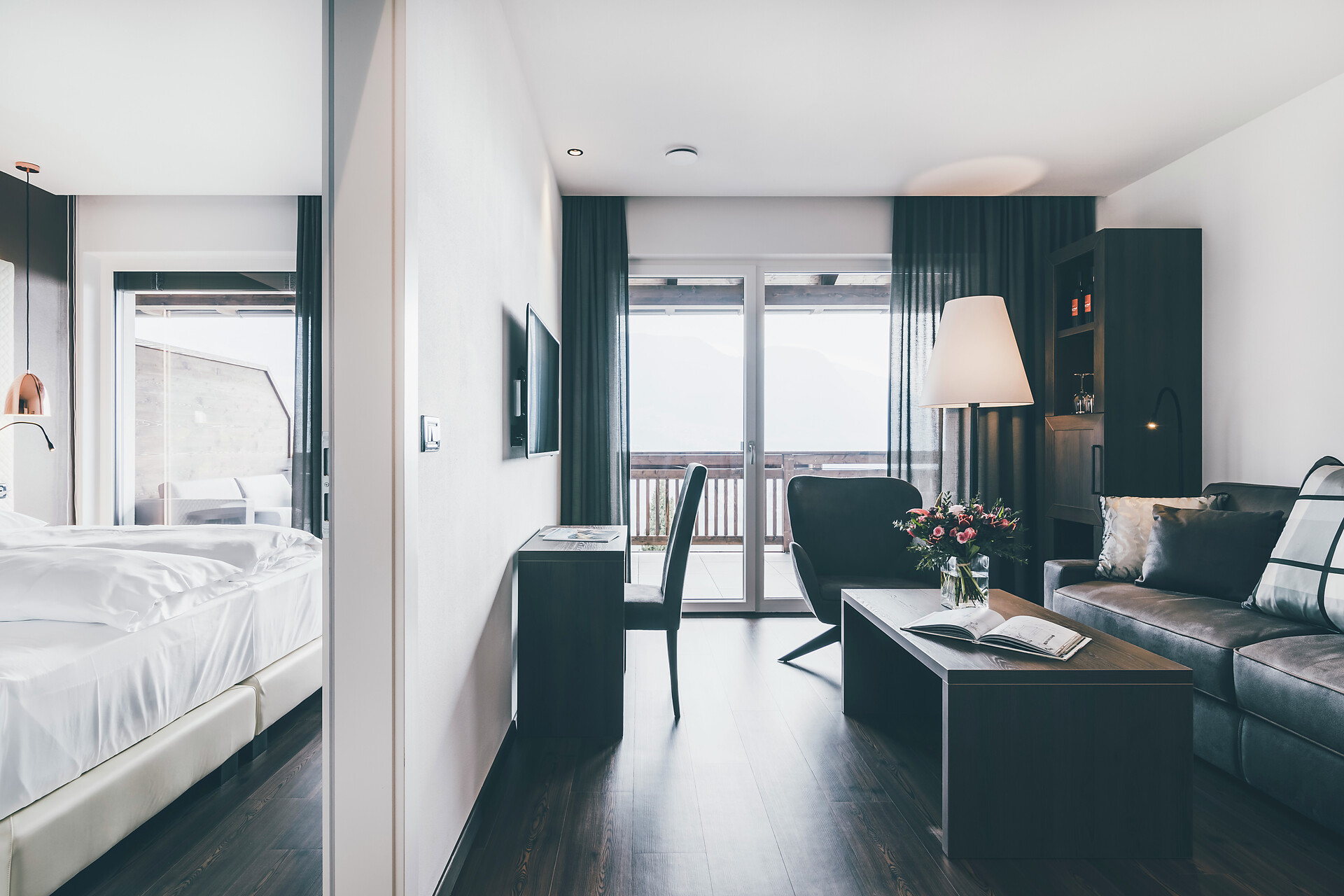 Zimmer Suite 1400 Deluxe mit Whirlpool (70-75m²) - #4 - Hotel Golserhof - Meran und Umgebung - suedtirol.info