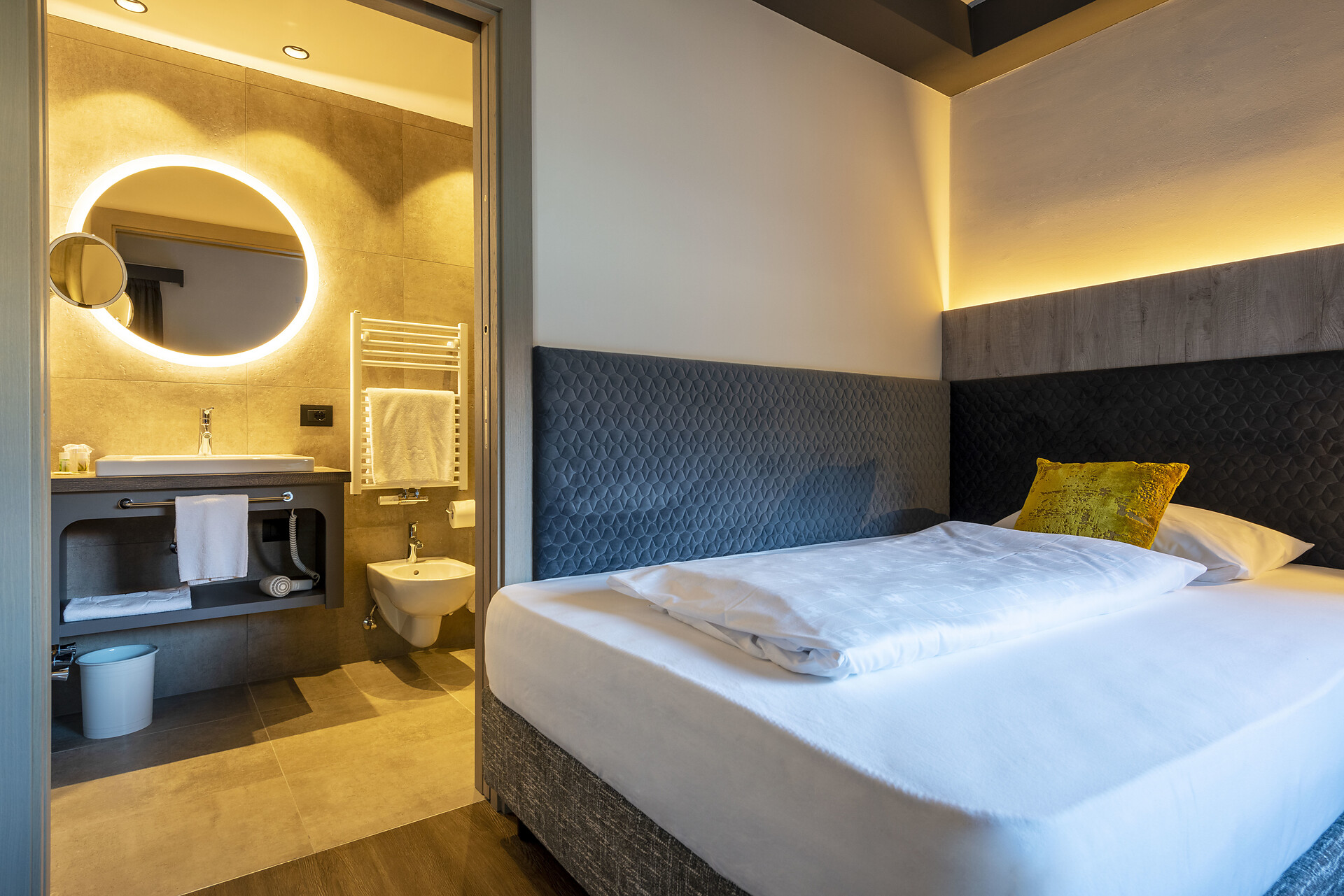 Room French bed Comfort - #1 - Hotel Ideal Park - Bolzano/Bozen and environs - suedtirol.info