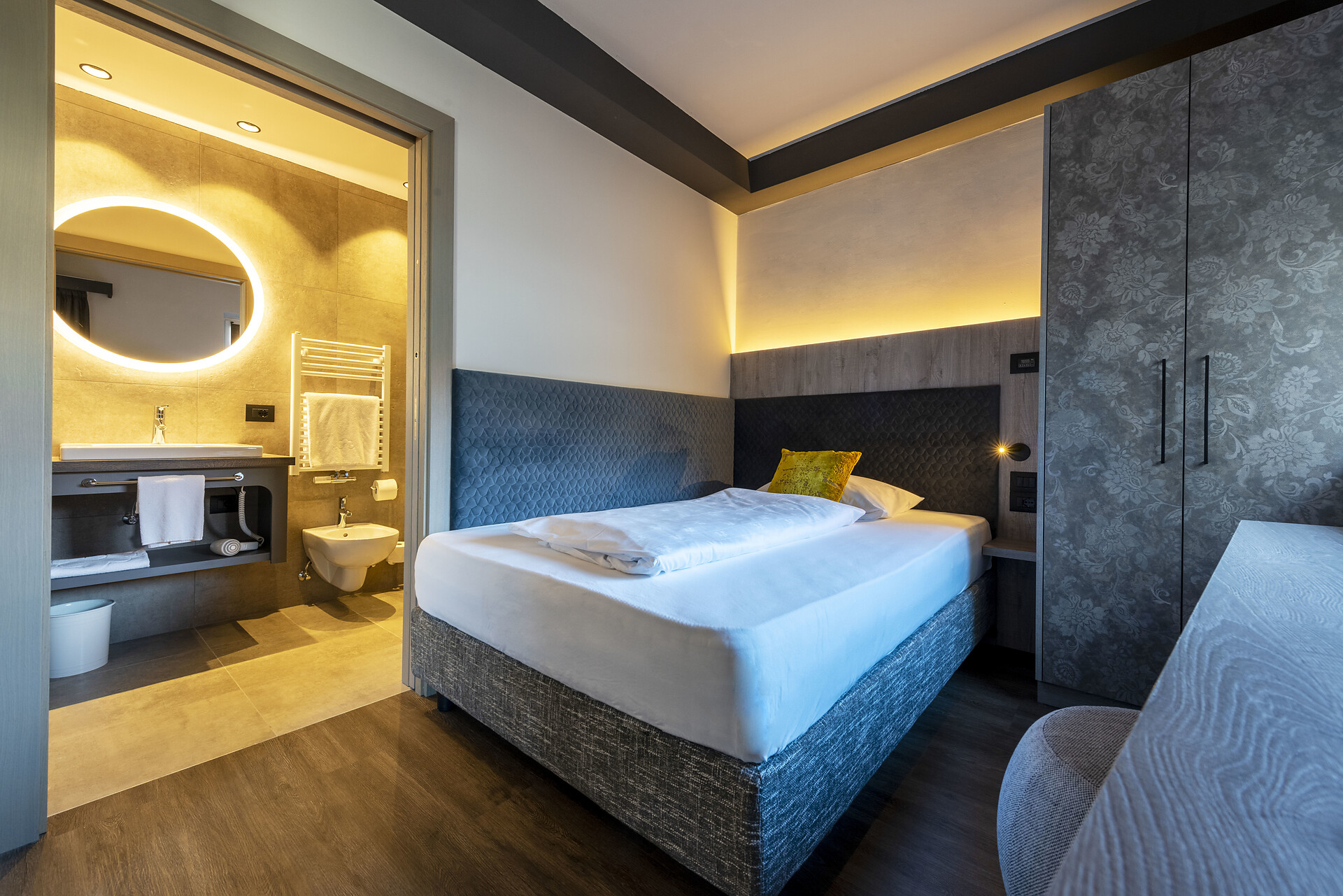 Room French bed Comfort - #3 - Hotel Ideal Park - Bolzano/Bozen and environs - suedtirol.info