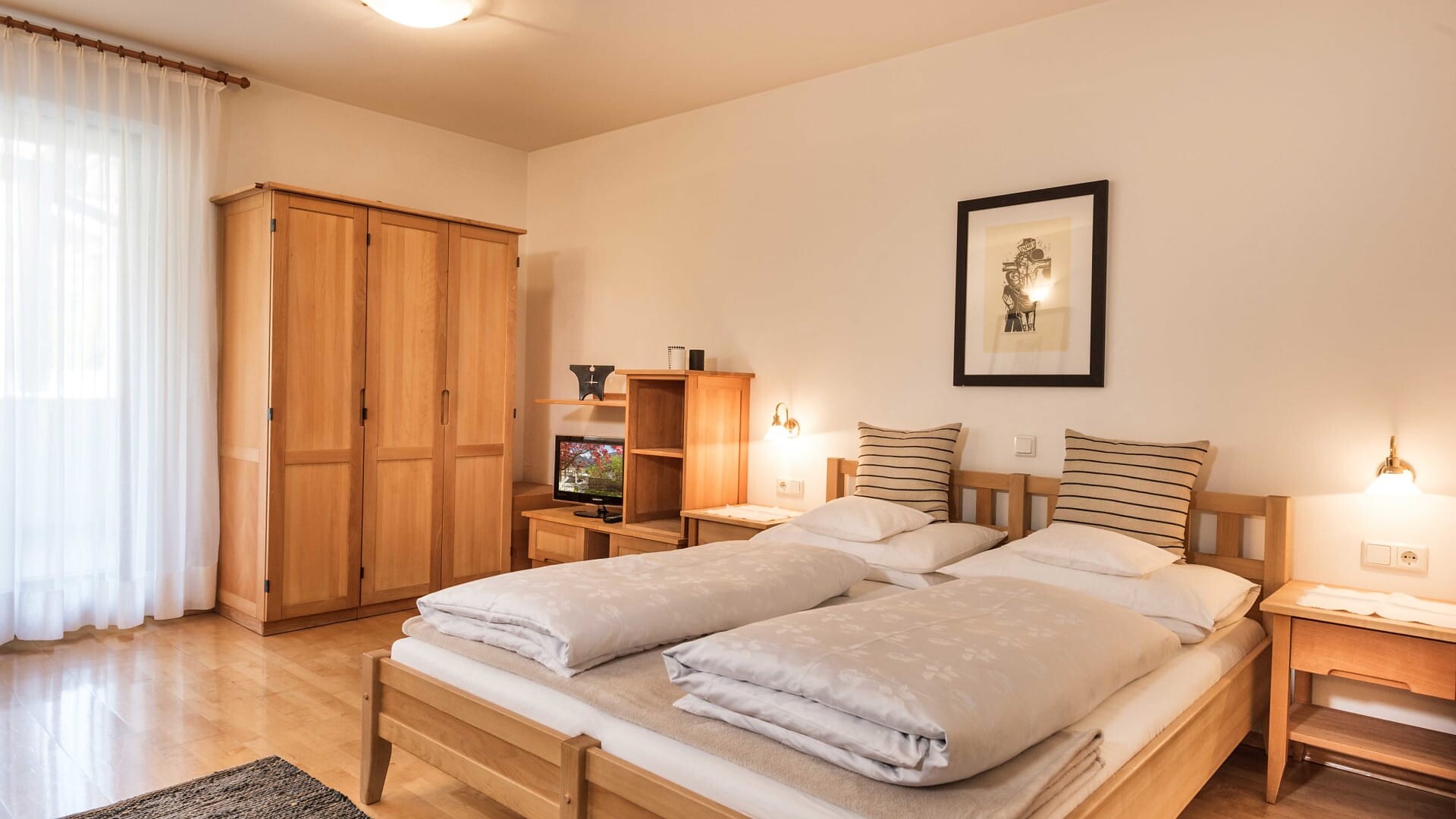 Room Doppelzimmer Komfort Landhaus - #1 - Landhaus Fux - Vinschgau/Val Venosta - suedtirol.info