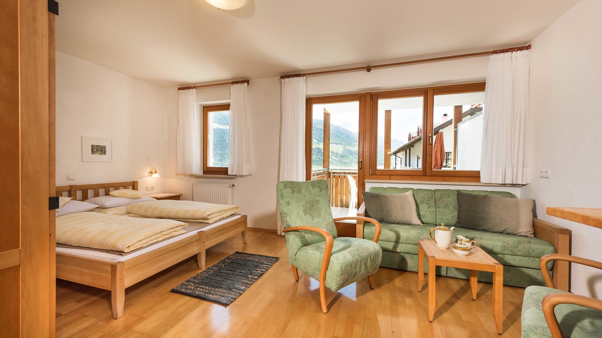 Apartment Turmsuite Landhaus - #2 - Landhaus Fux - Vinschgau/Val Venosta - suedtirol.info