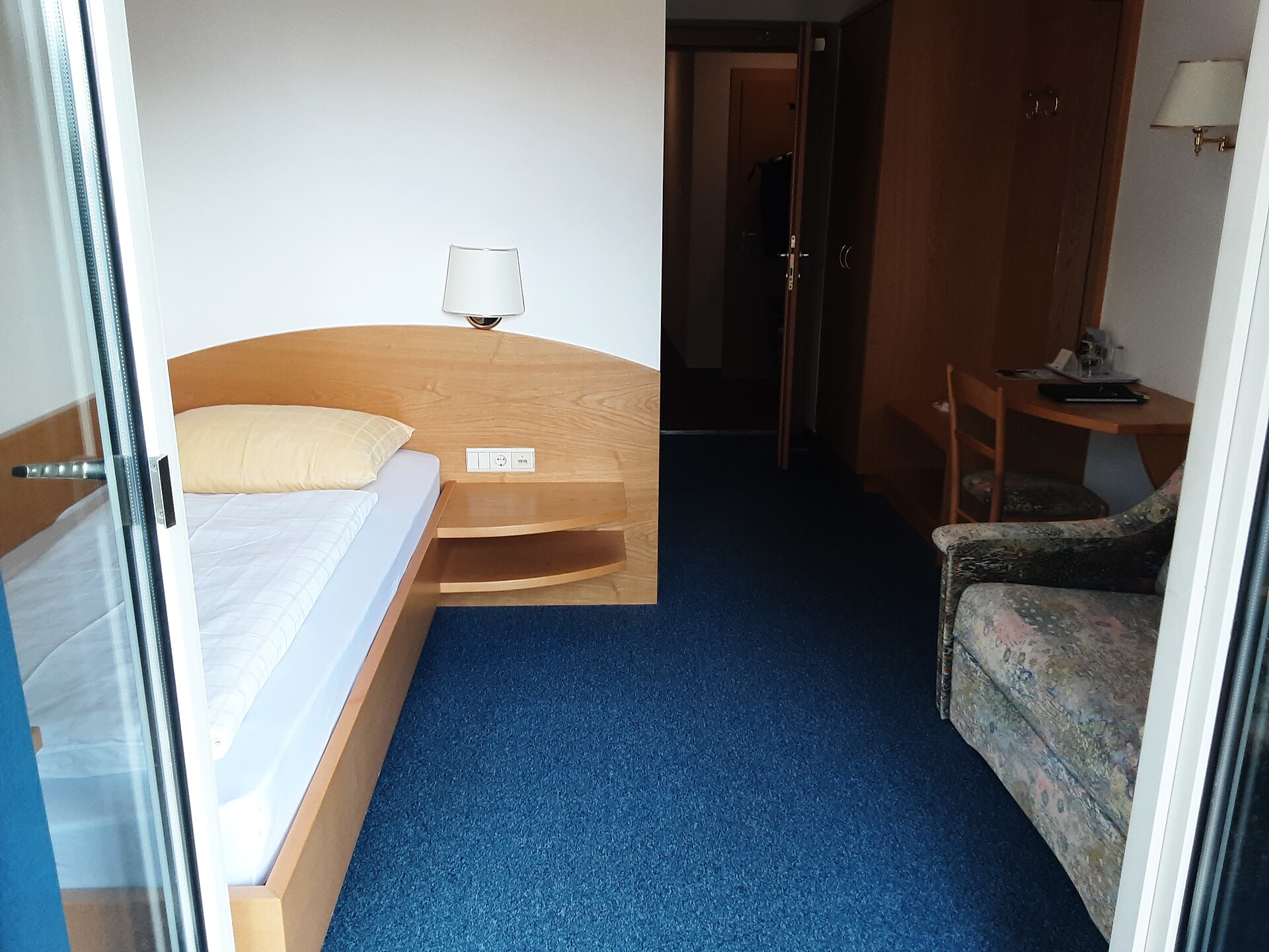 camera camera singola molto acogliente con balcone - #4 - Garni Paradies - Merano e dintorni - suedtirol.info