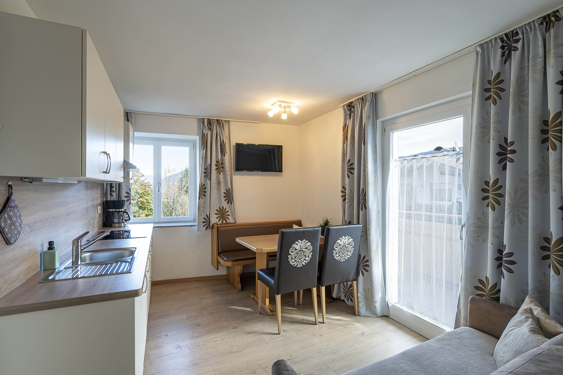 Apartment Apartment Family No. 4 - #1 - Residence Alpina - Meran/Merano and environs - suedtirol.info