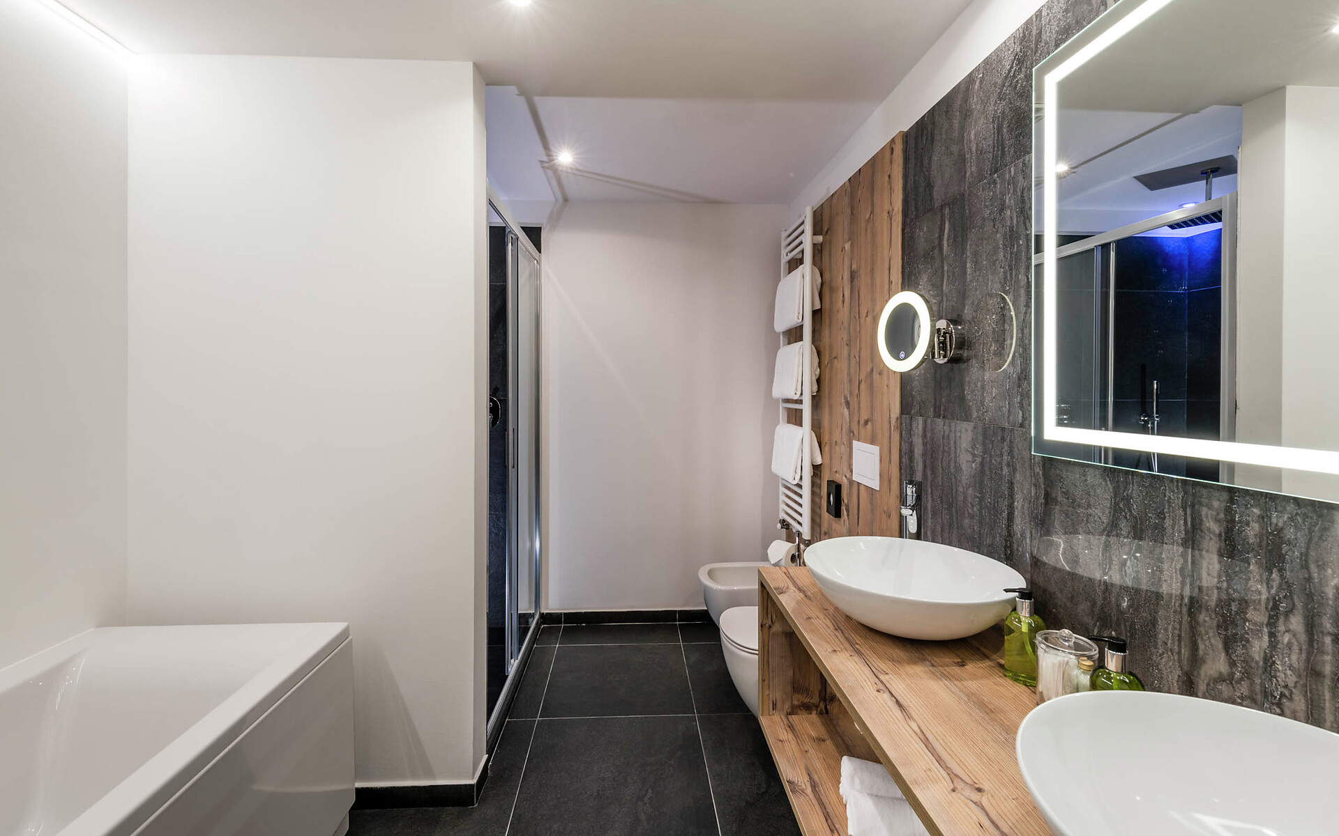 Room Grand Suite Tuberis - #4 - Tuberis Nature & Spa Resort - Vinschgau/Val Venosta - suedtirol.info