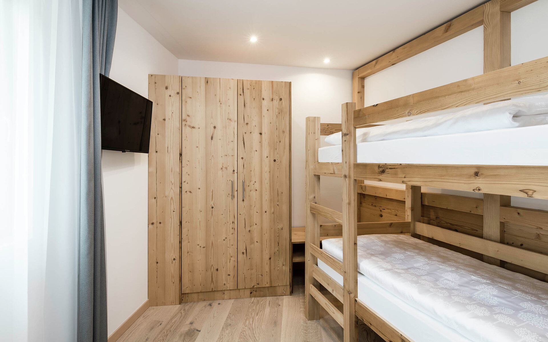 Room Grand Suite Tuberis - #3 - Tuberis Nature & Spa Resort - Vinschgau/Val Venosta - suedtirol.info