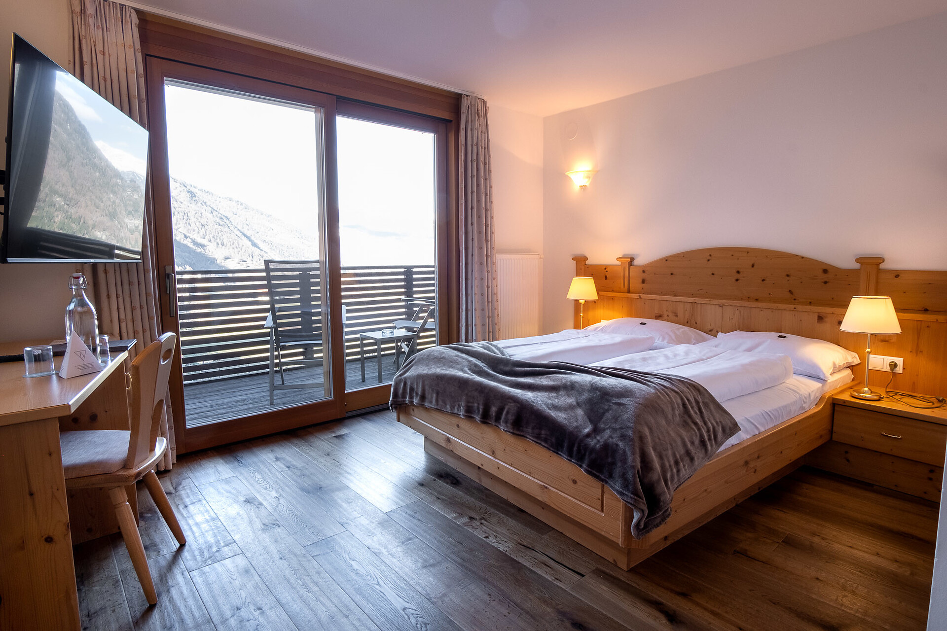 Room Double room Pedmunt - #2 - Tuberis Nature & Spa Resort - Vinschgau/Val Venosta - suedtirol.info
