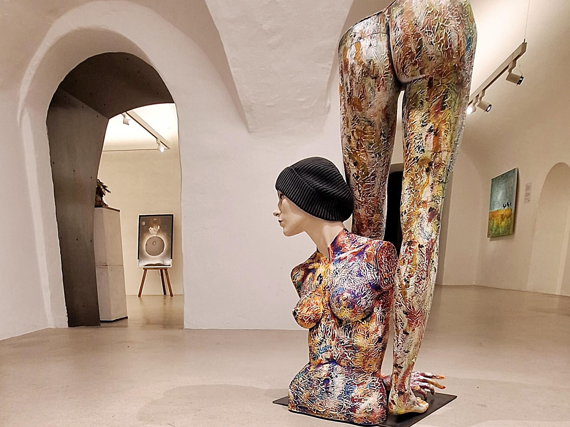 Ausstellung "Kunst unterm Schlern" - Dolomitenregion Seiser Alm - #2 - suedtirol.info