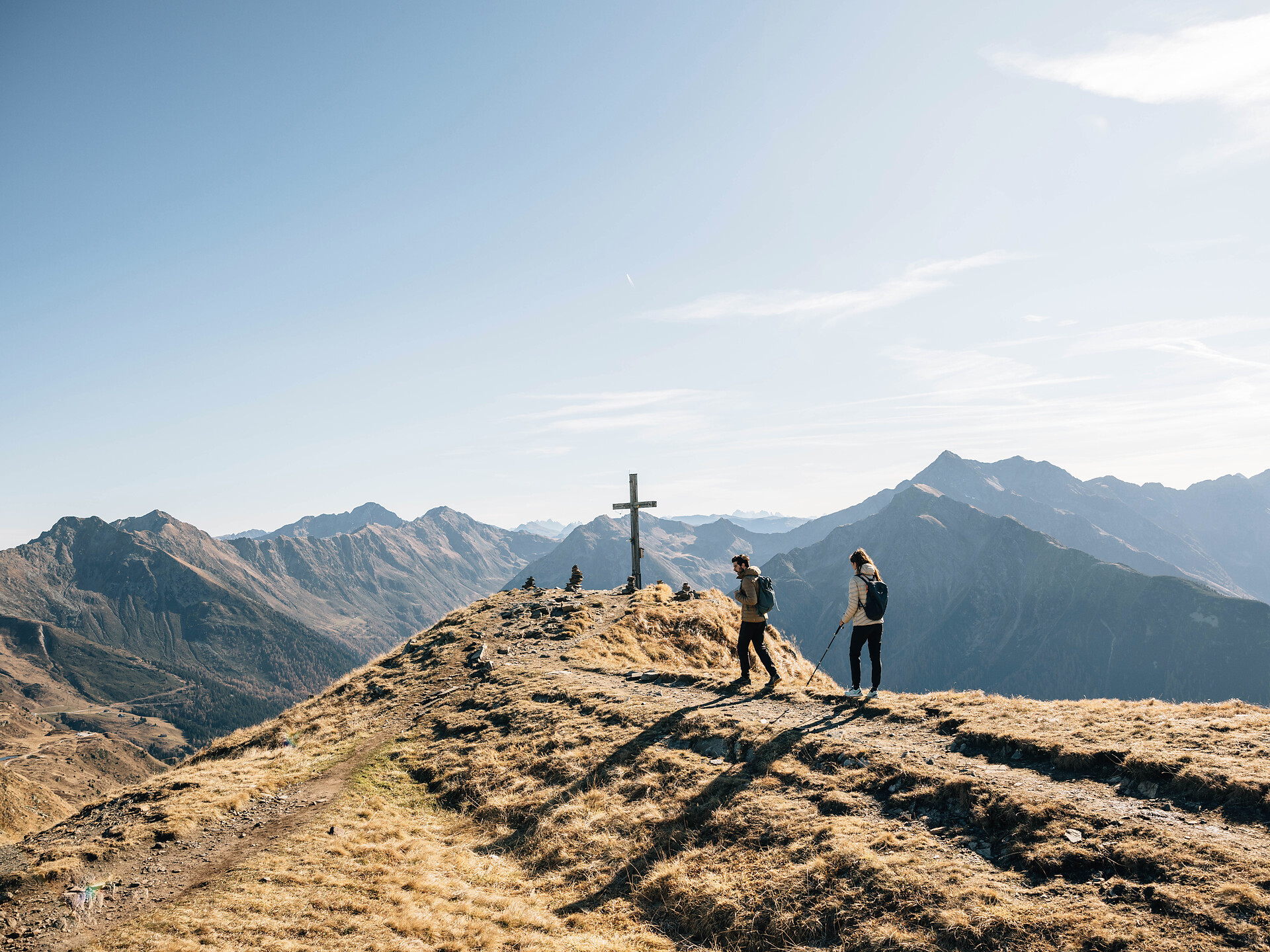 Alpine Gipfelwanderung · Hochwart (Vernuer 2.452 m) - Meran und Umgebung - #1 - suedtirol.info