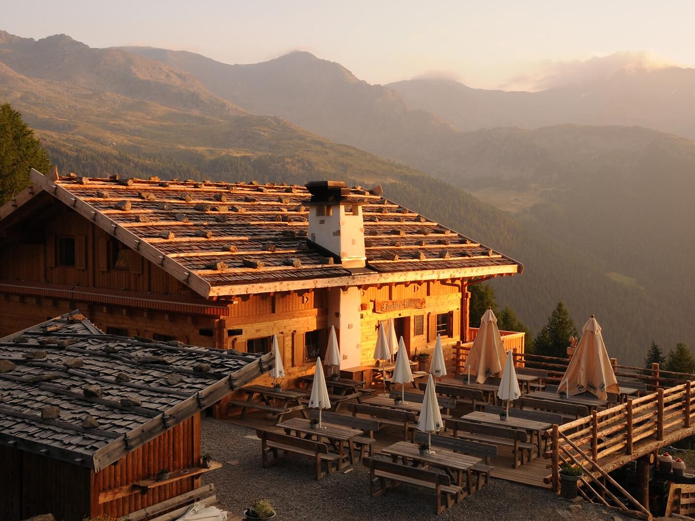 Festa alla Malga Fiecht - malga dei pini - Merano e dintorni - #1 - suedtirol.info