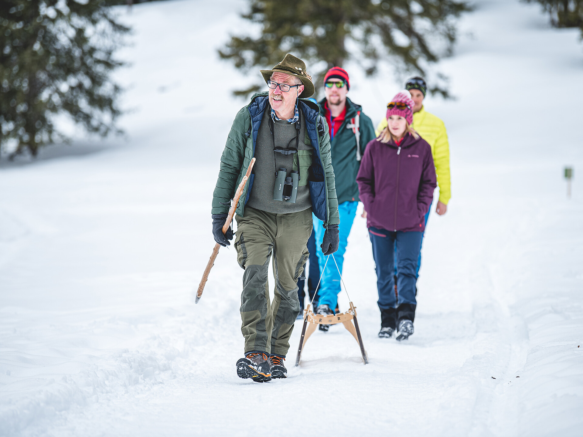 Alla ricerca di tracce faunistiche – osservare la fauna con Roman - Regione dolomitica Val Gardena - #1 - suedtirol.info