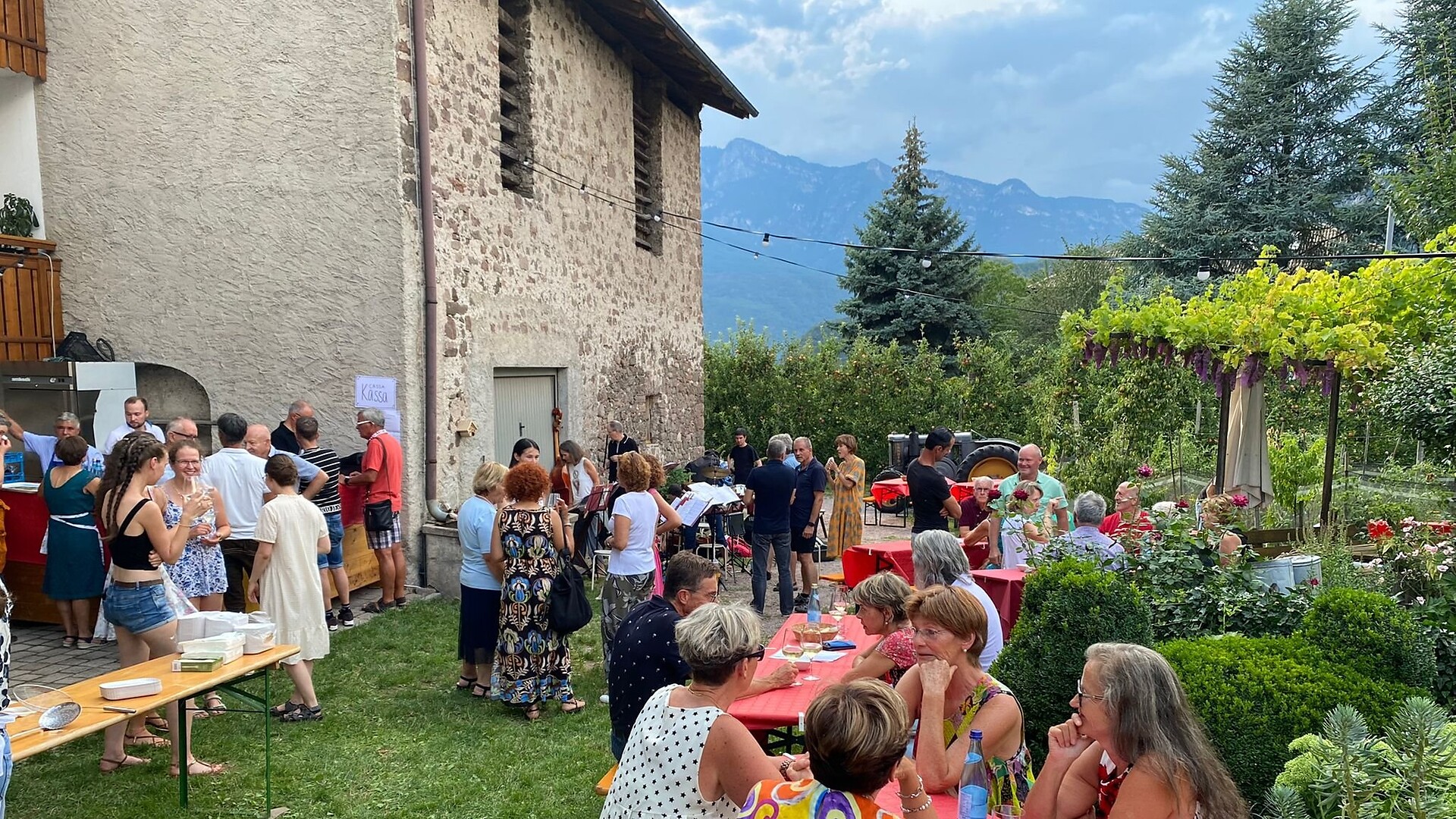 Angerfest ad Ora - Strada del Vino - #1 - suedtirol.info