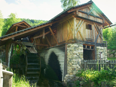 Old handicraft - Visit of the old sawmill "Lipper" Olang/Valdaora 1 suedtirol.info