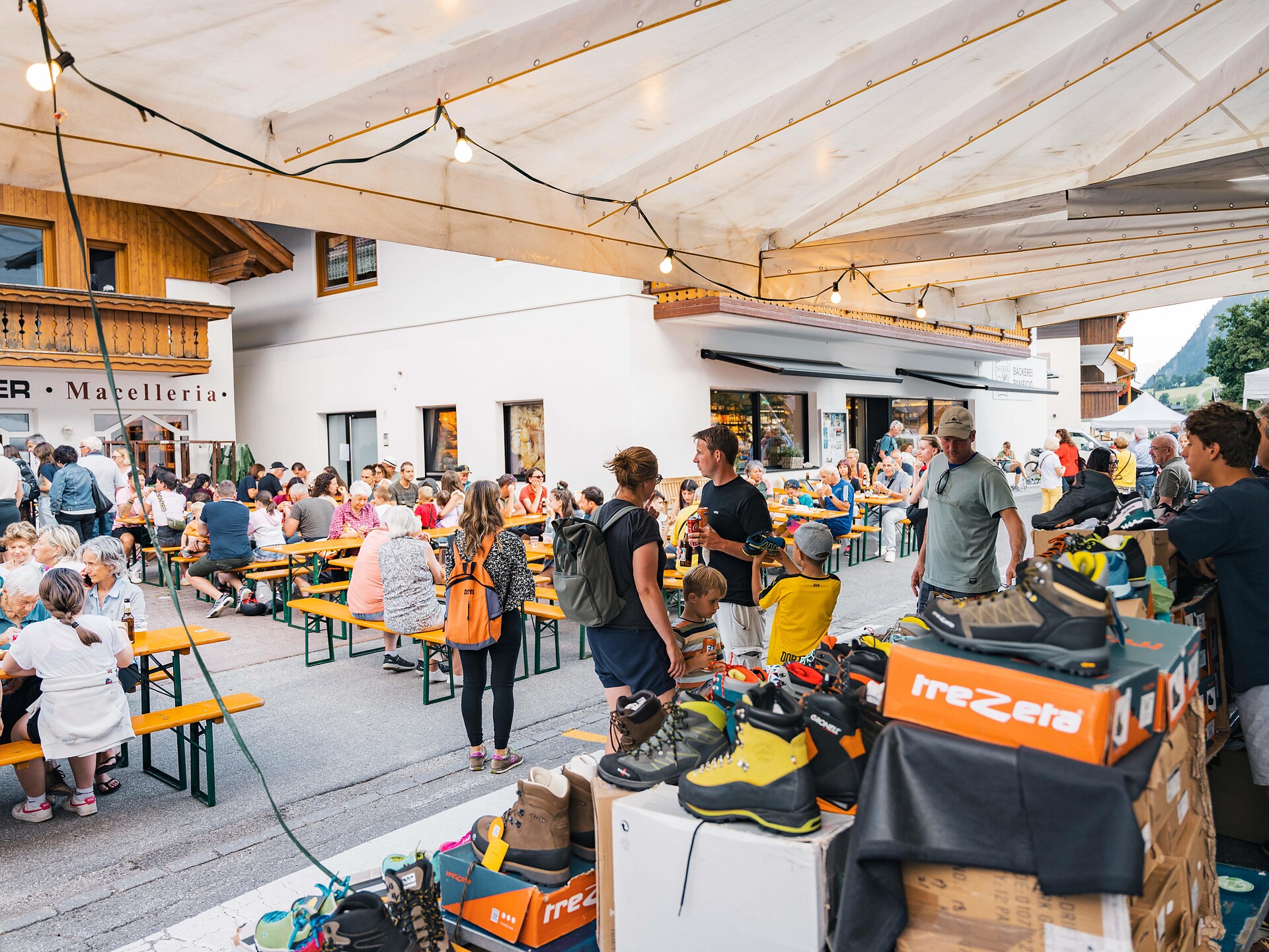 Mercato serale Rasun Anterselva 2 suedtirol.info