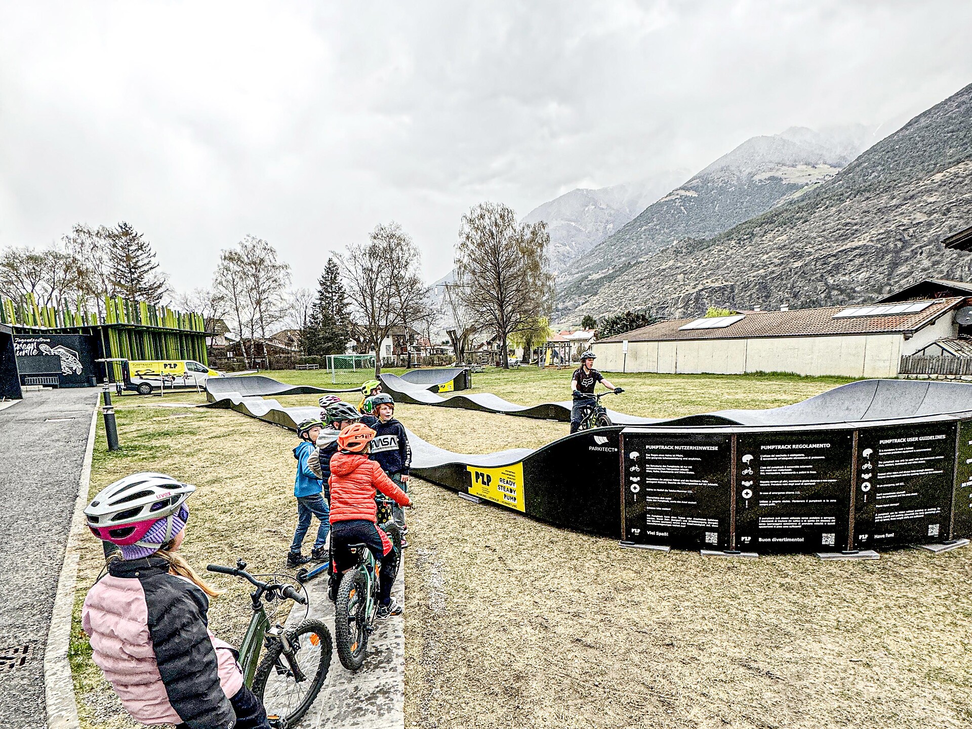 Mountain bike technique training for beginners Latsch/Laces 1 suedtirol.info
