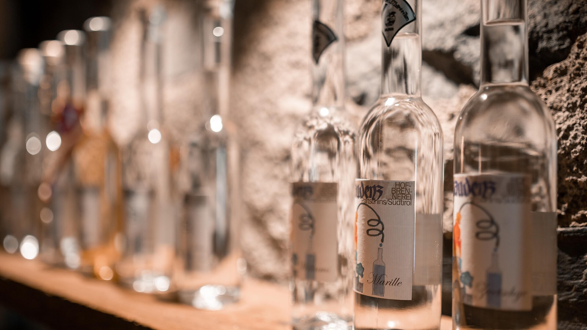 On a journey of discovery: distillates & wines - Meran/Merano and environs - #3 - suedtirol.info