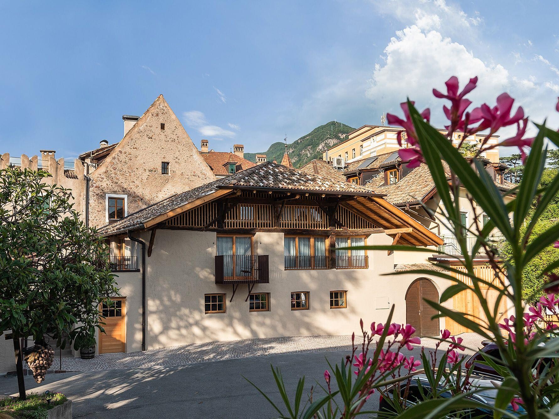 Anno 1363 - Weinkultur bei der ältesten Winzerfamilie der Stadt Bozen - Bozen und Umgebung - #1 - suedtirol.info