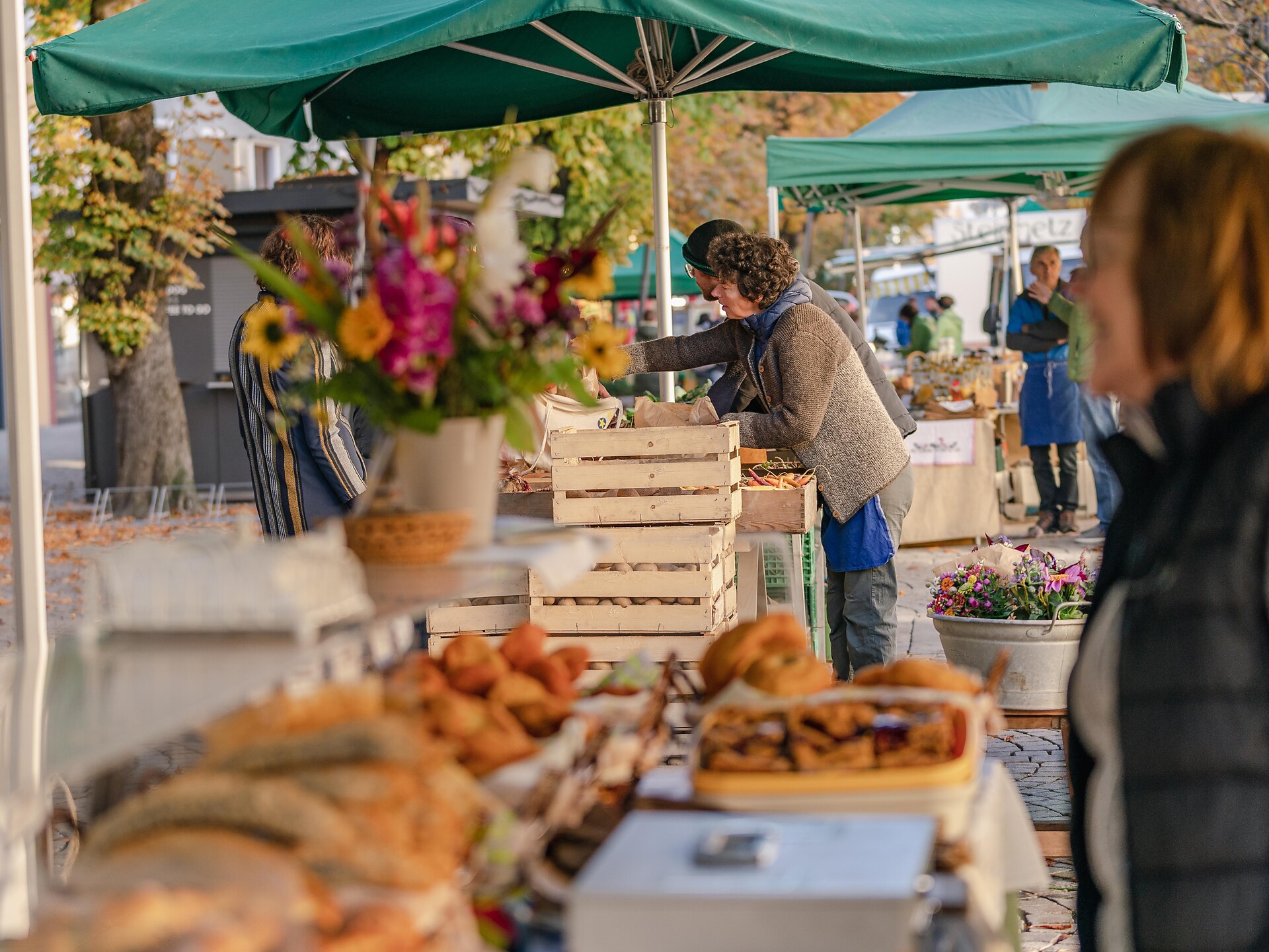 Mercato dei contadini a Brunico Brunico 1 suedtirol.info