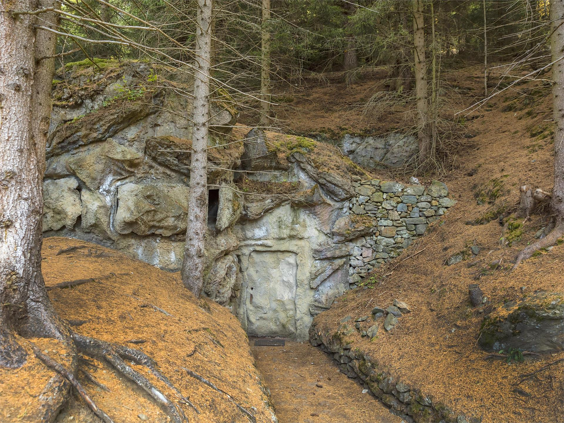 Guided tour through the Etschquell Bunker - Vinschgau/Val Venosta - #2 - suedtirol.info