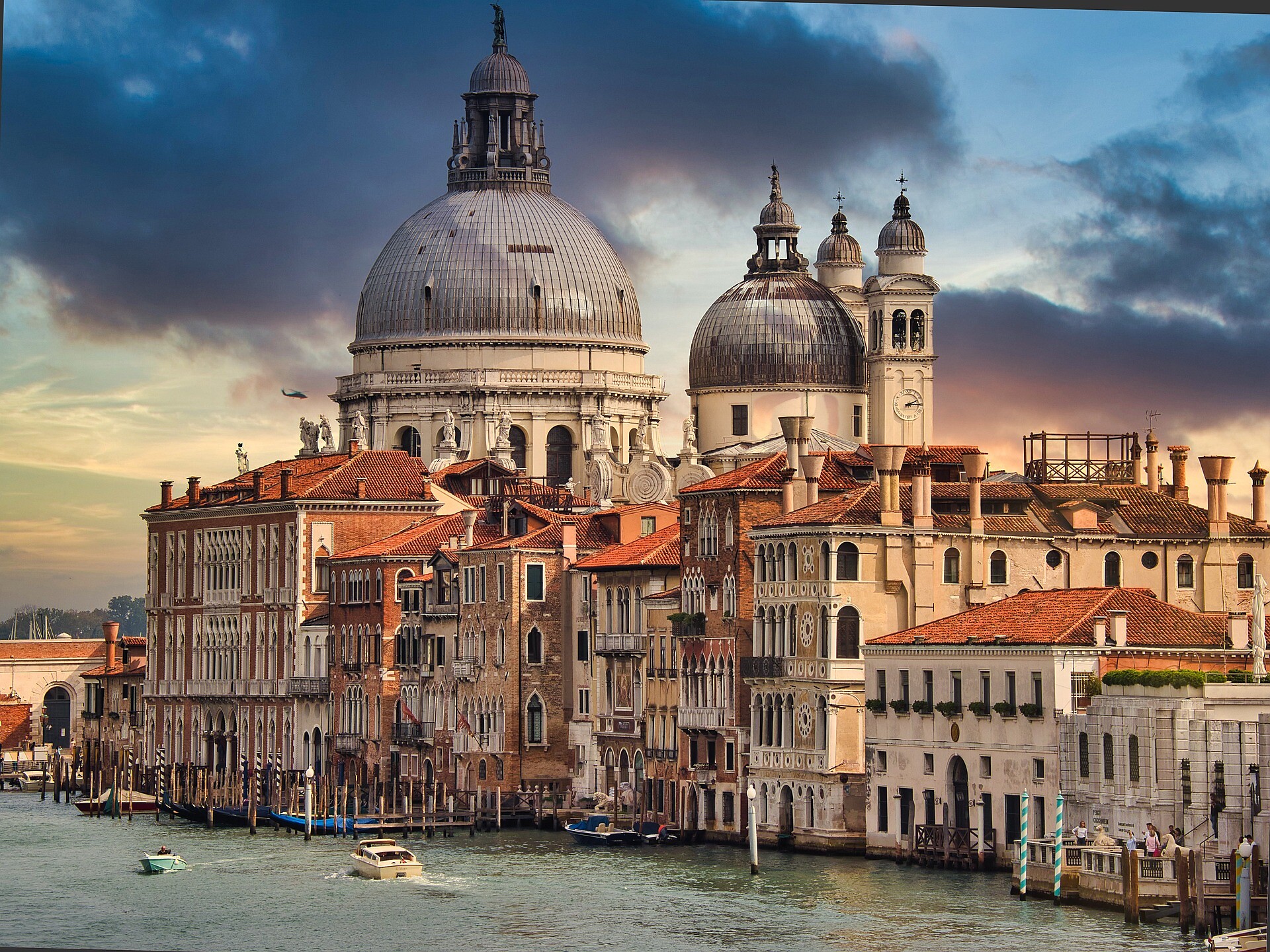 Bus excursions: Venice – day tour to the lagoon city Schenna/Scena 1 suedtirol.info