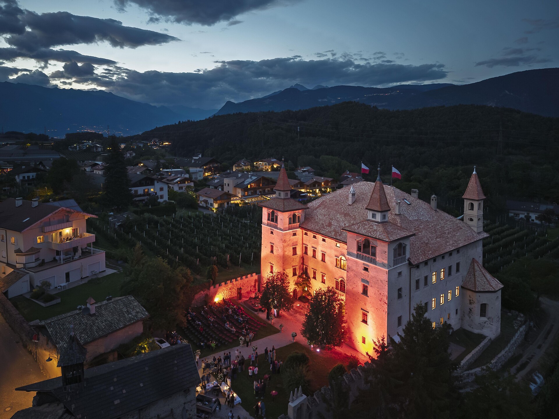 BURGEN LIVE a Tesimo-Prissiano: SINCE11 - Merano e dintorni - #2 - suedtirol.info