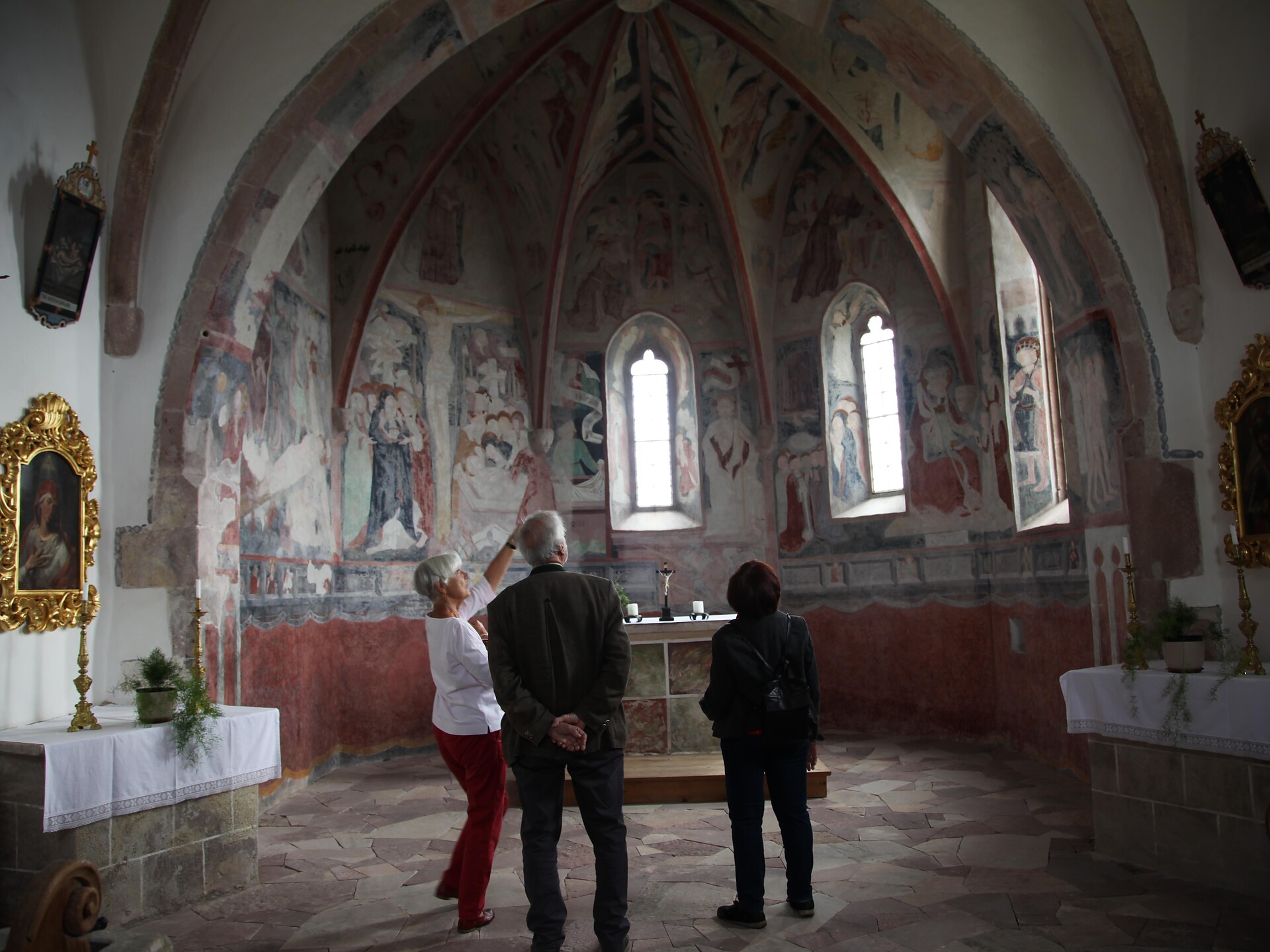 Besichtigung der St. Nikolauskirche Ritten 2 suedtirol.info