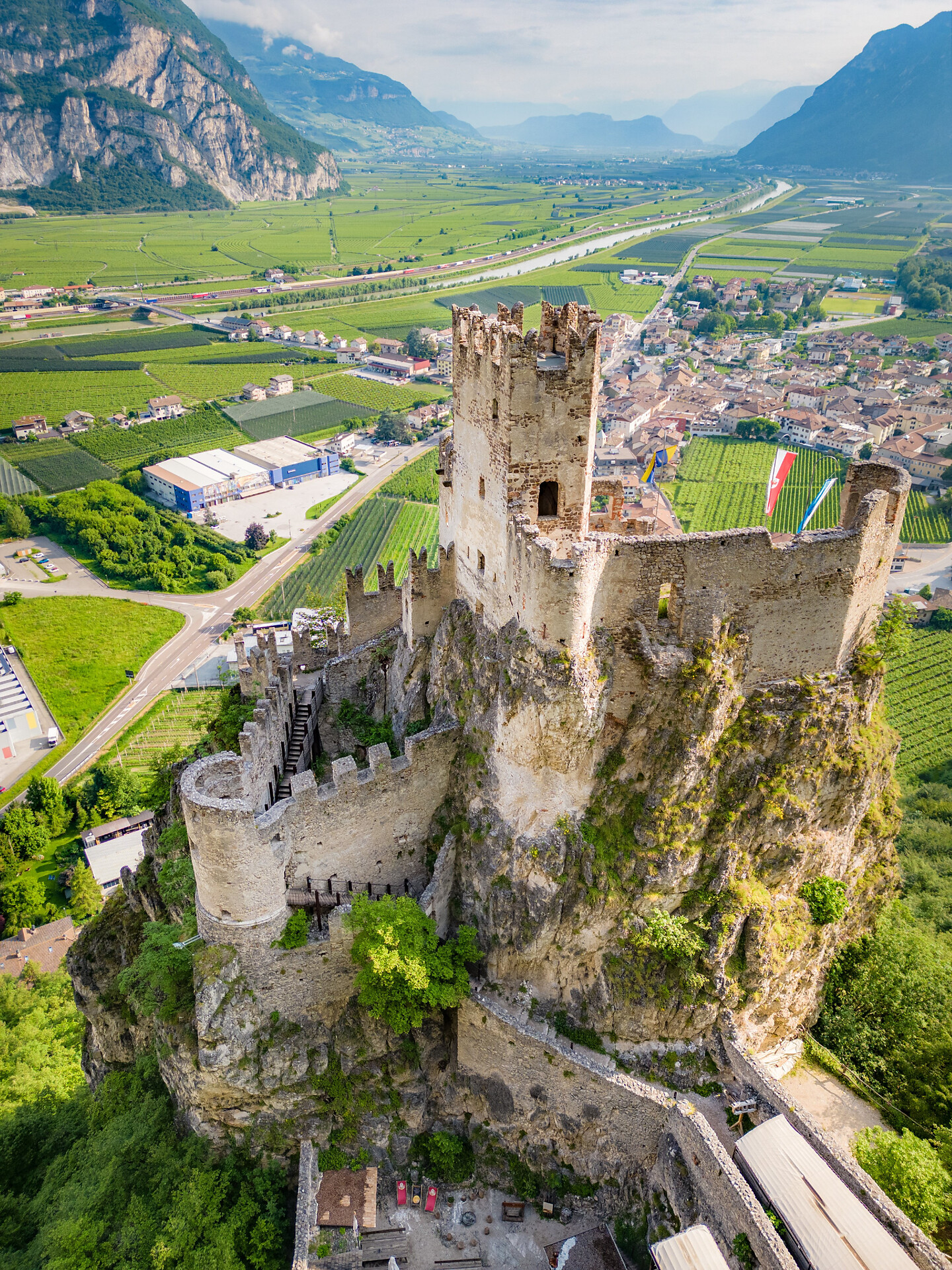 Revitalization of history - Haderburg castle - Alto Adige Wine Road - #2 - suedtirol.info