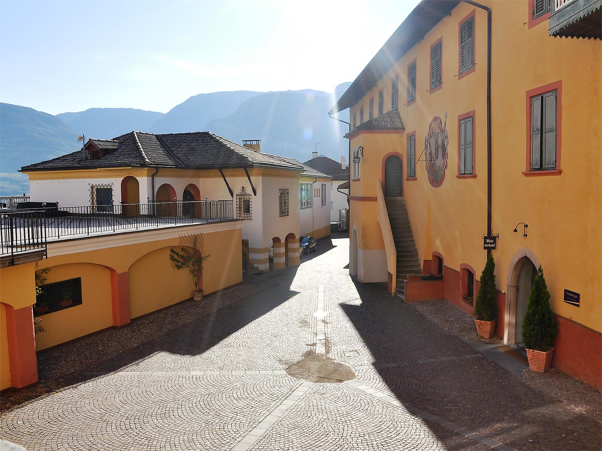 Visita in cantina nella tenuta Elena Walch - Strada del Vino - #3 - suedtirol.info