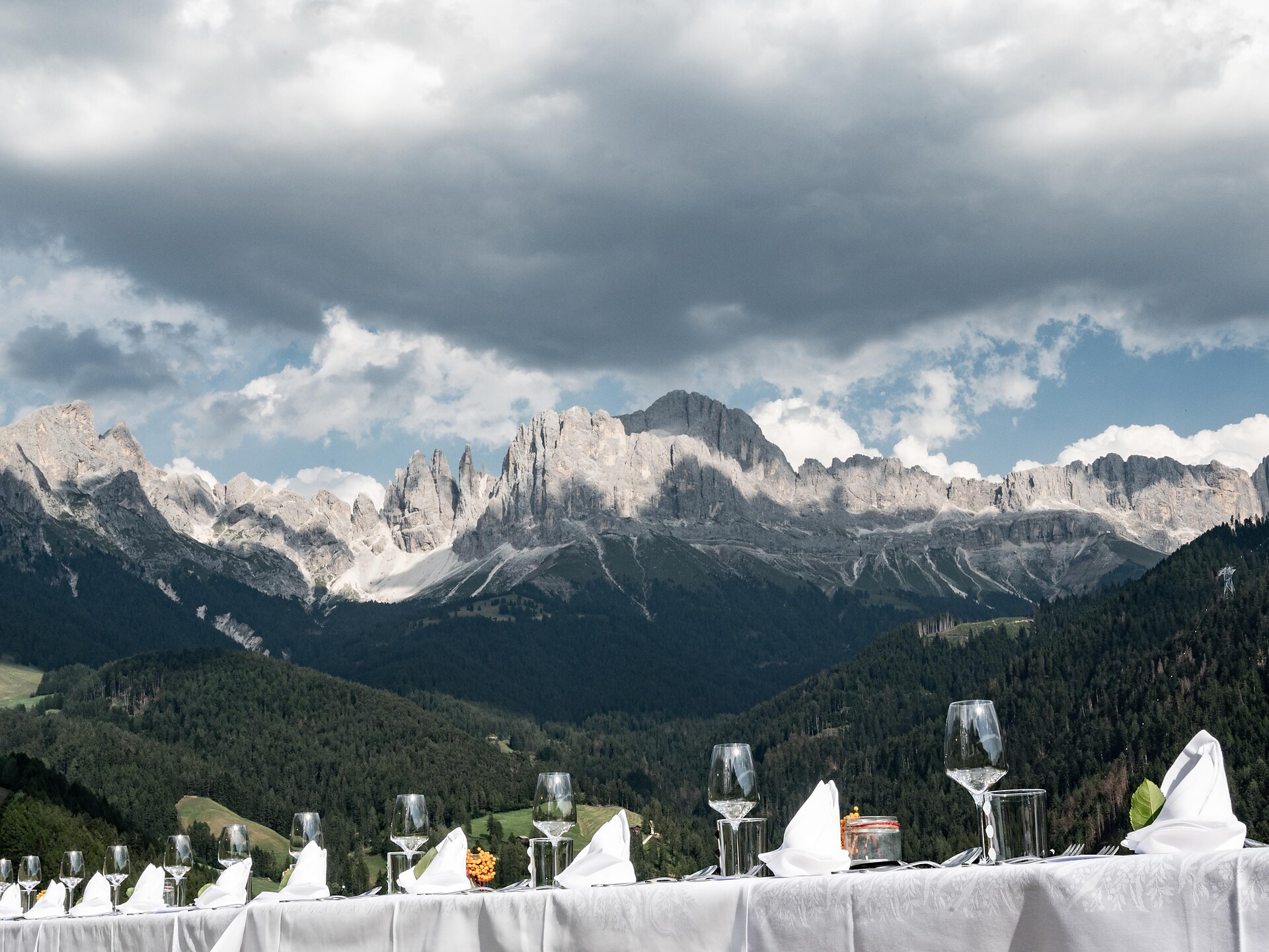 Cena del Montanaro - Menu gourmet con vista panoramica Tires al Catinaccio 1 suedtirol.info