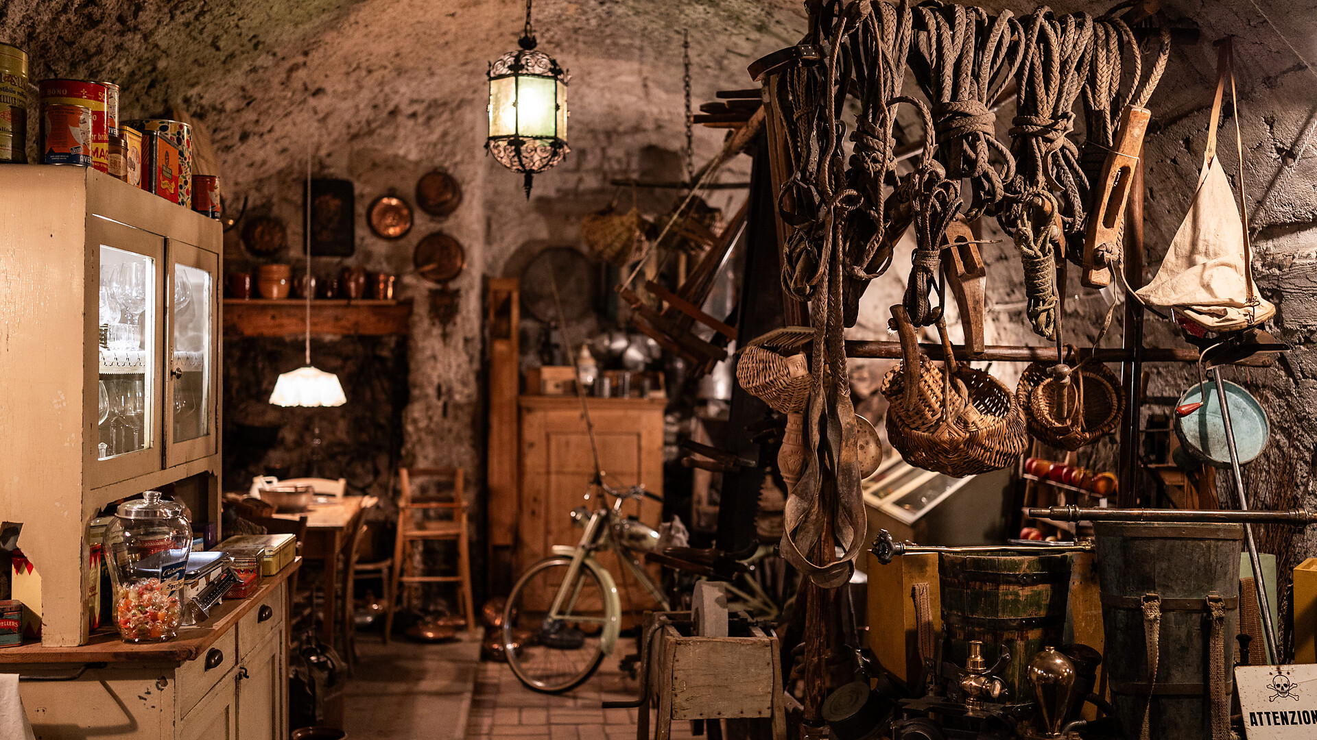 Besichtigung der Zeitwerkstätte - Salurn - Südtiroler Weinstraße - #3 - suedtirol.info