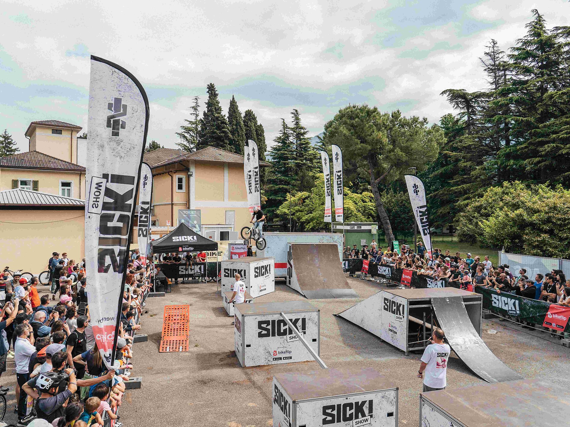 BMX Freestyle SICK!Show powered by Bikeflip - Dolomitenregion Gröden - #2 - suedtirol.info