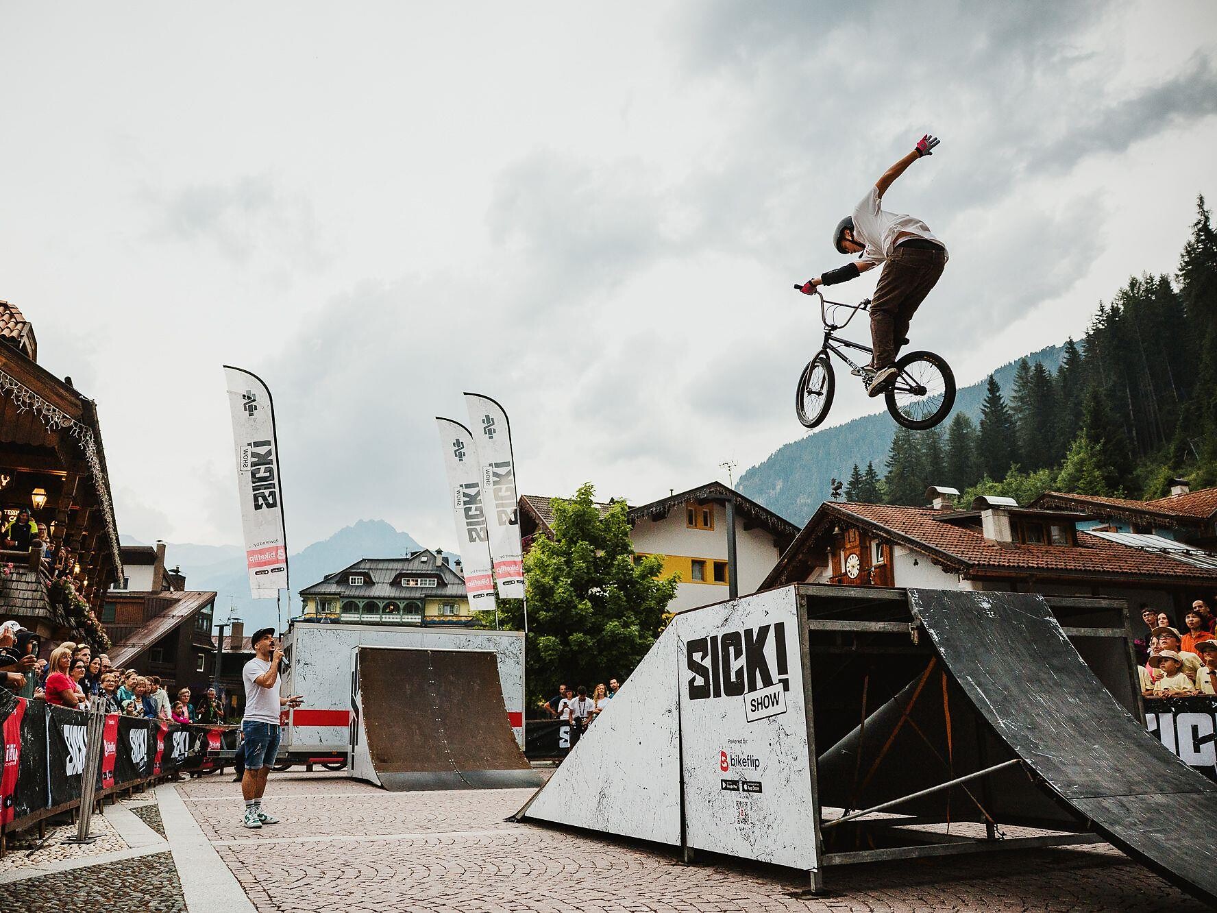 BMX Freestyle SICK!Show powered by Bikeflip - Dolomitenregion Gröden - #1 - suedtirol.info