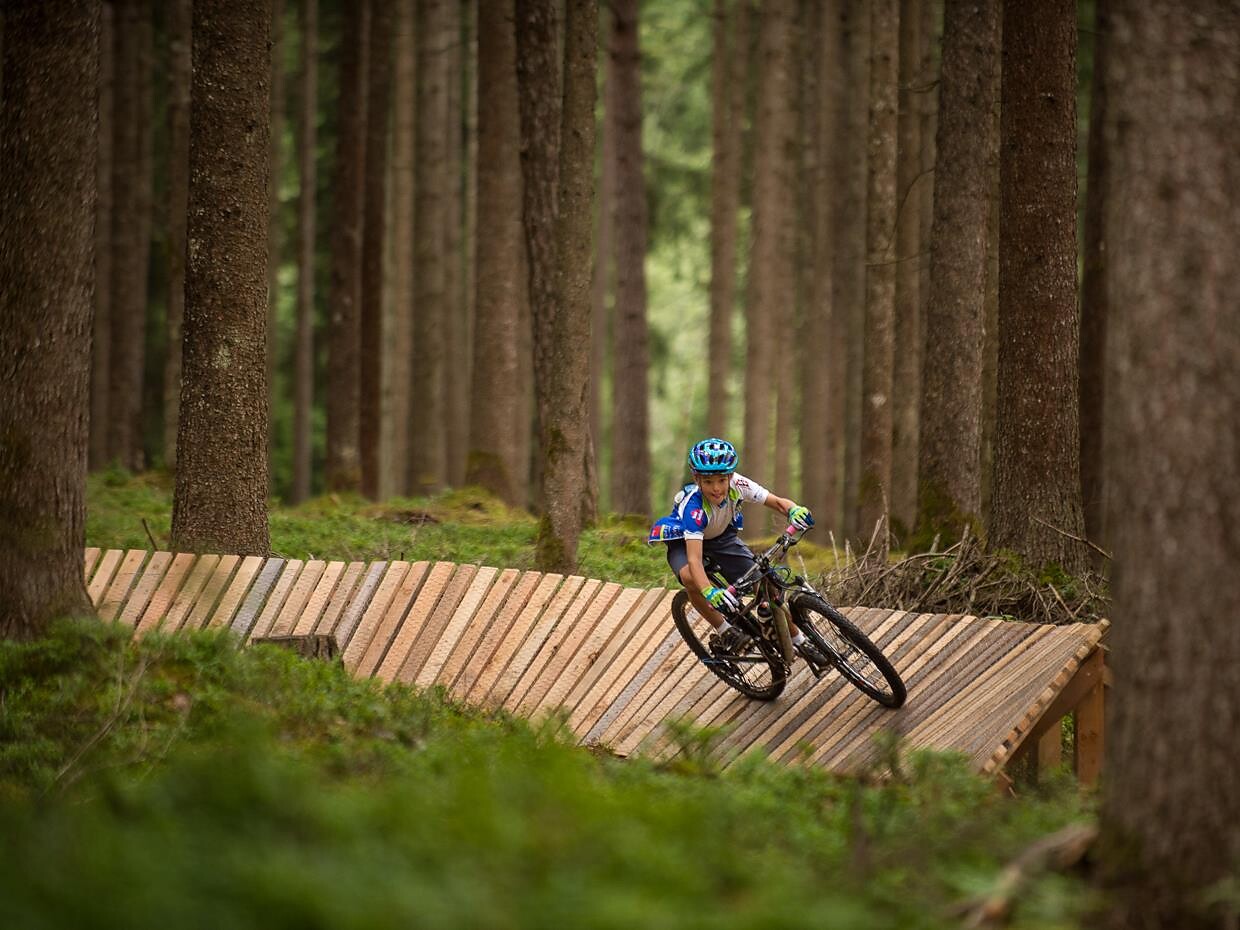 MTB Kids Academy per bambini nell' area MTB Anterselva di Sotto (6-12 anni) - Regione dolomitica Plan de Corones - #1 - suedtirol.info